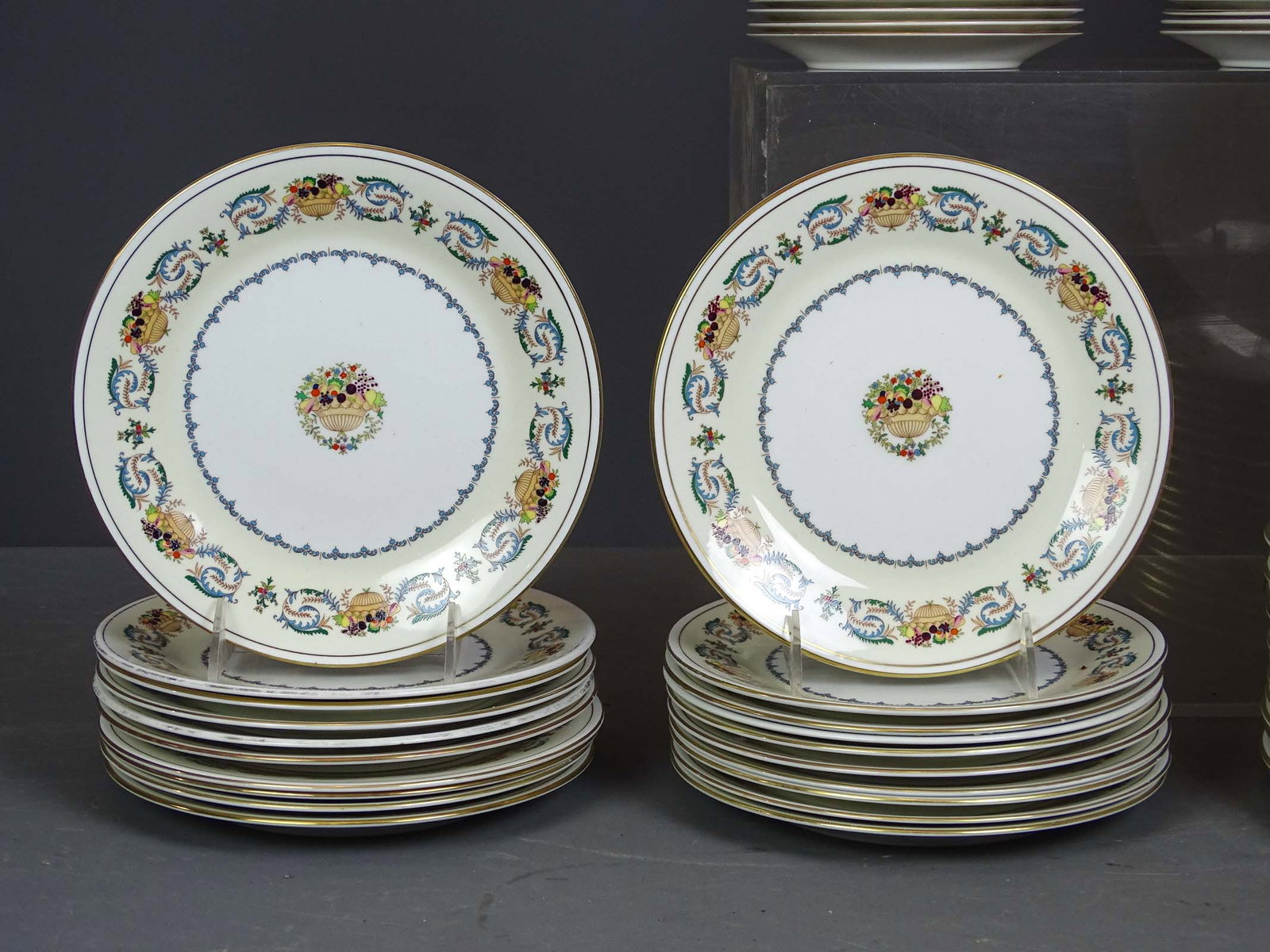 Aynsley Dinner Service - 2