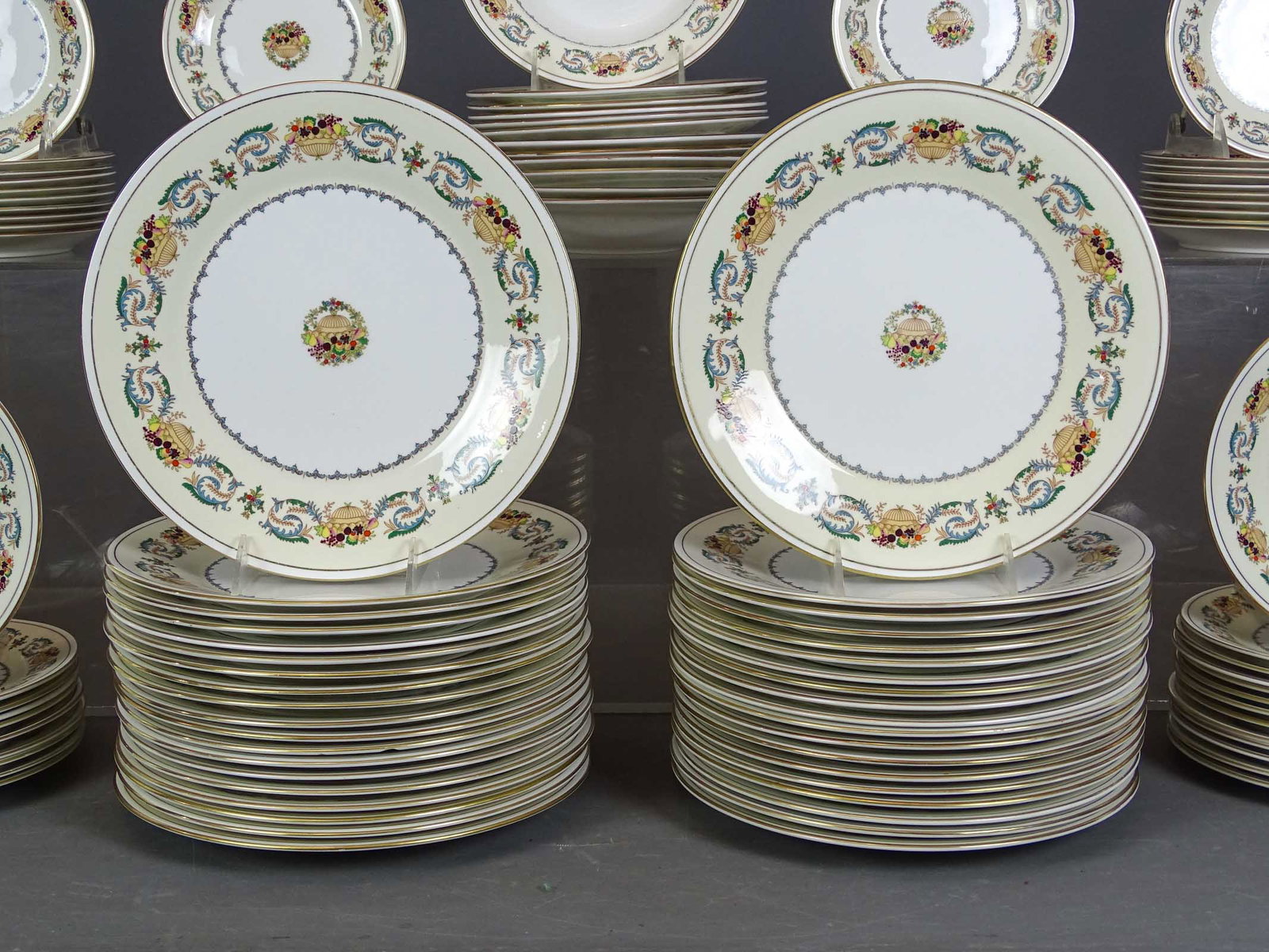 Aynsley Dinner Service - 3
