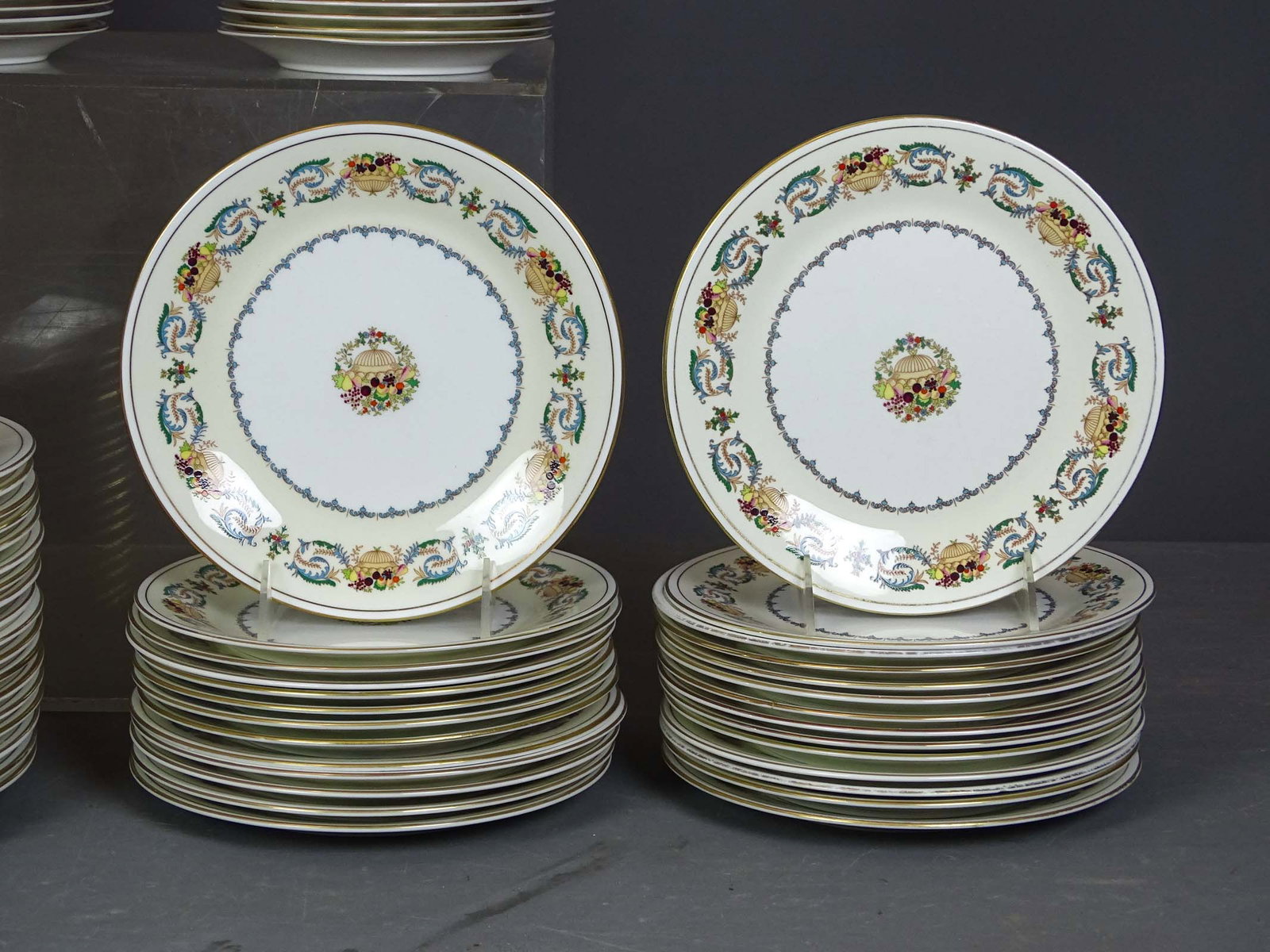 Aynsley Dinner Service - 4