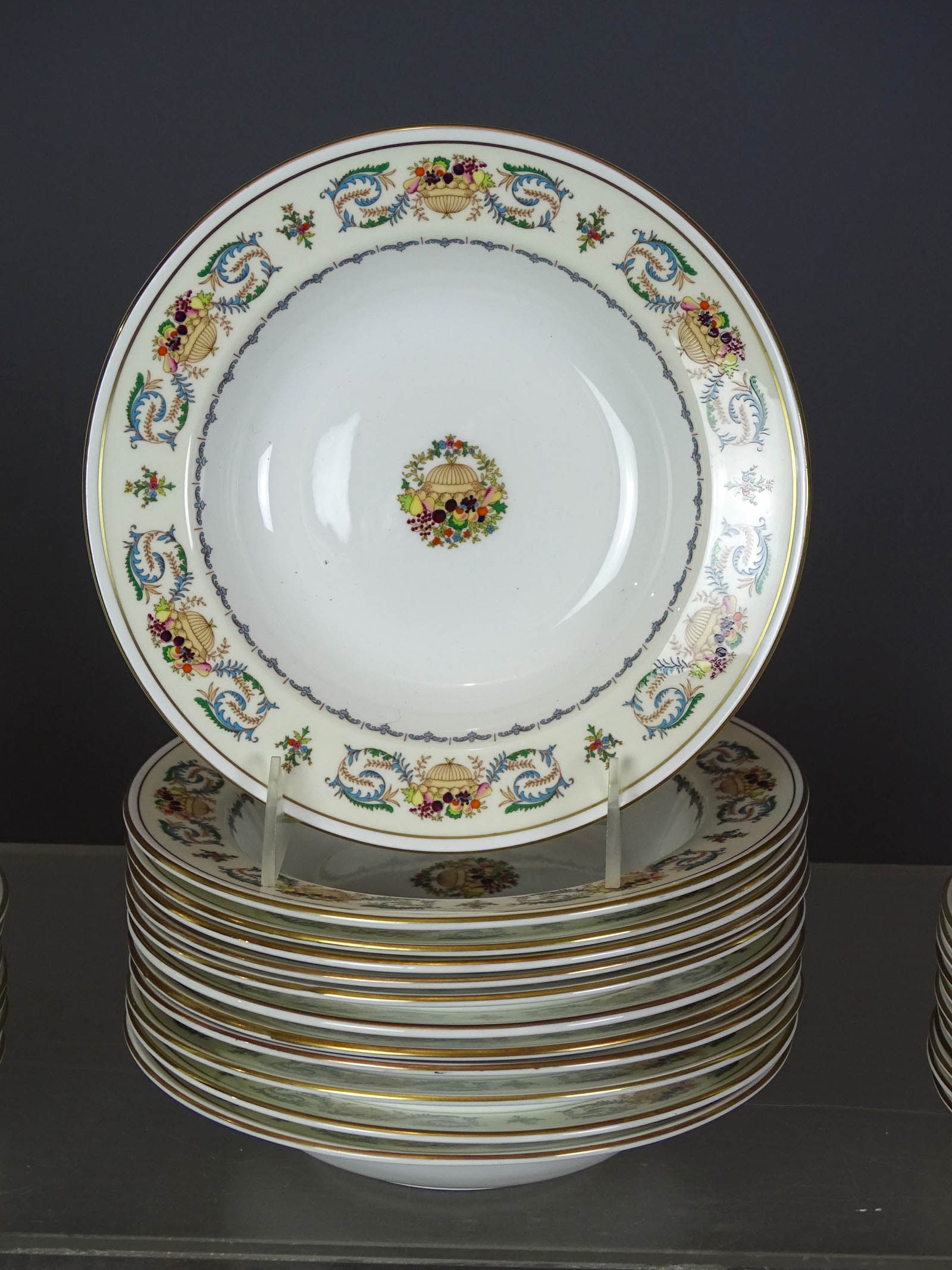 Aynsley Dinner Service - 6