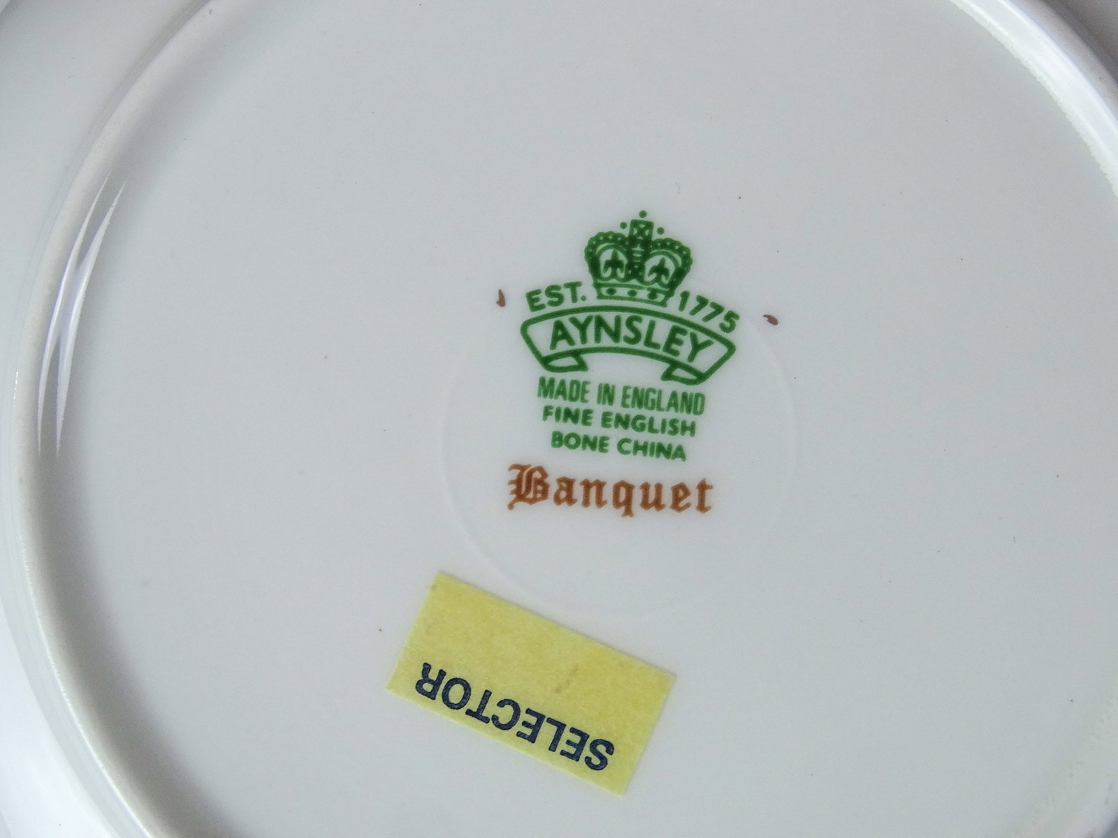 Aynsley Dinner Service - 9