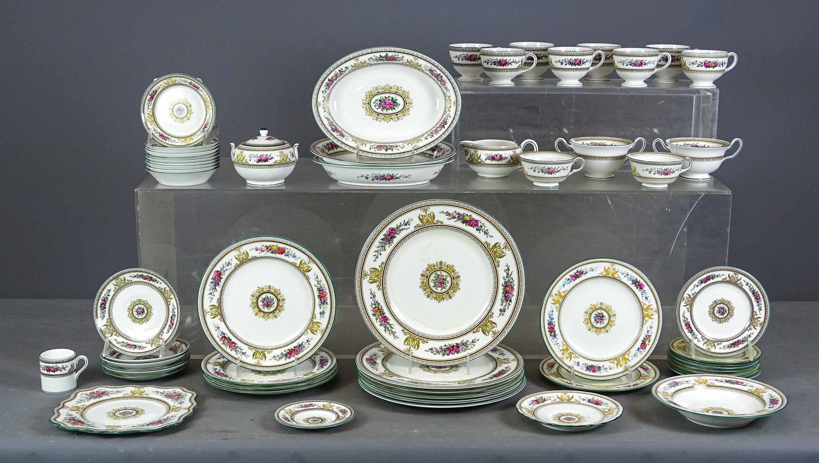 Wedgwood Dinner Service (1 of 11)
