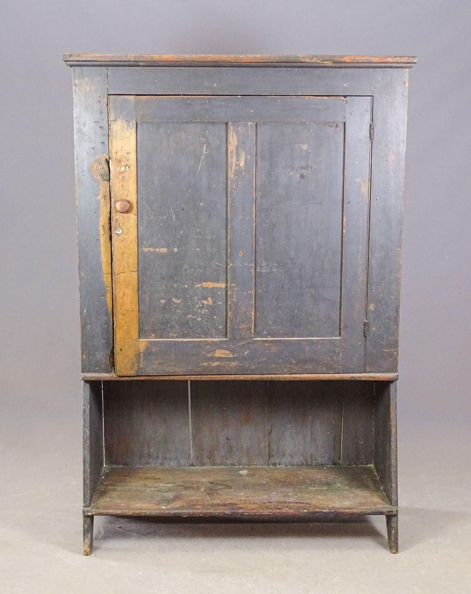 19th c. Bucket Cupboard - 2