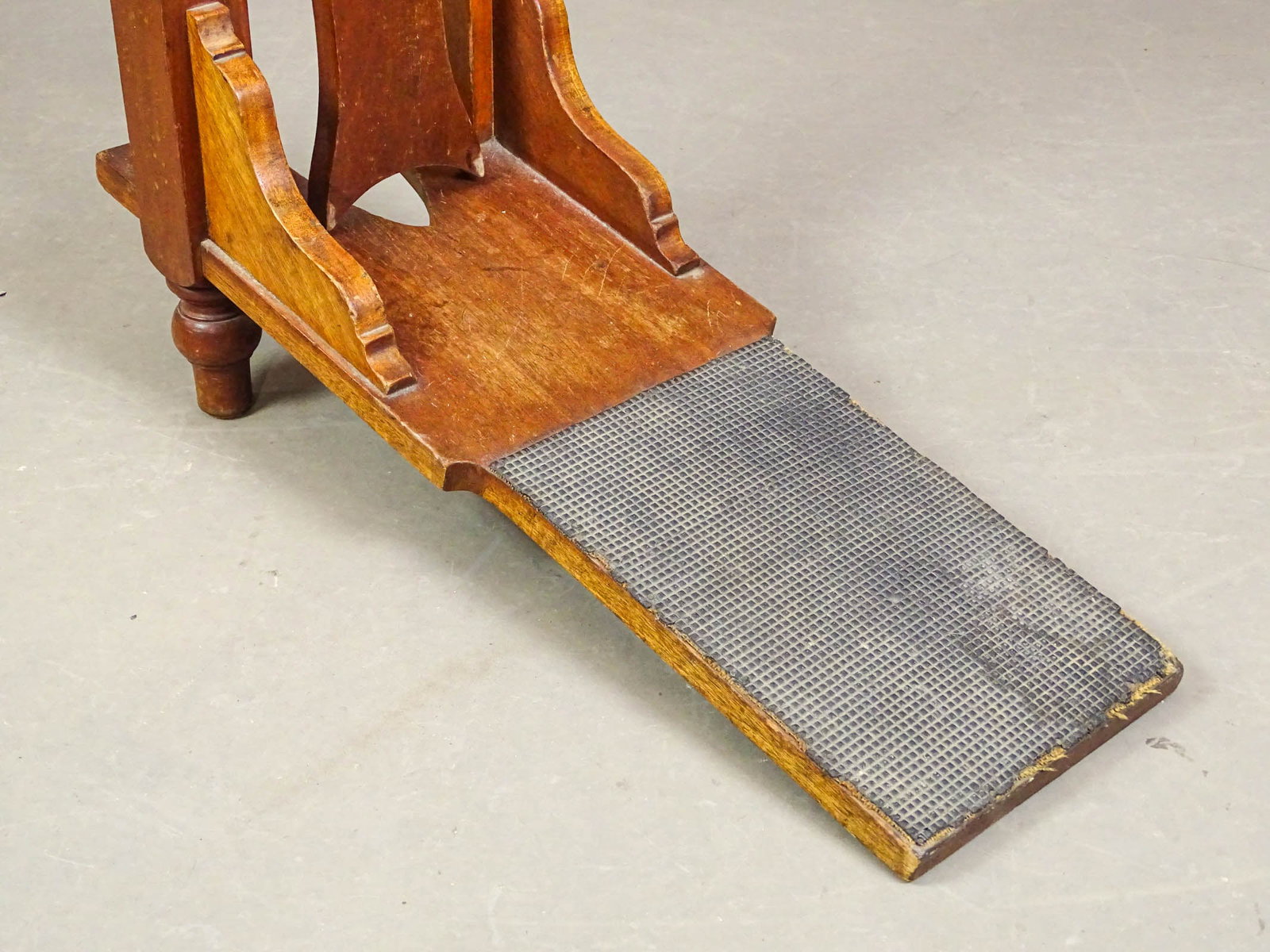 Bootjack Bench - 2