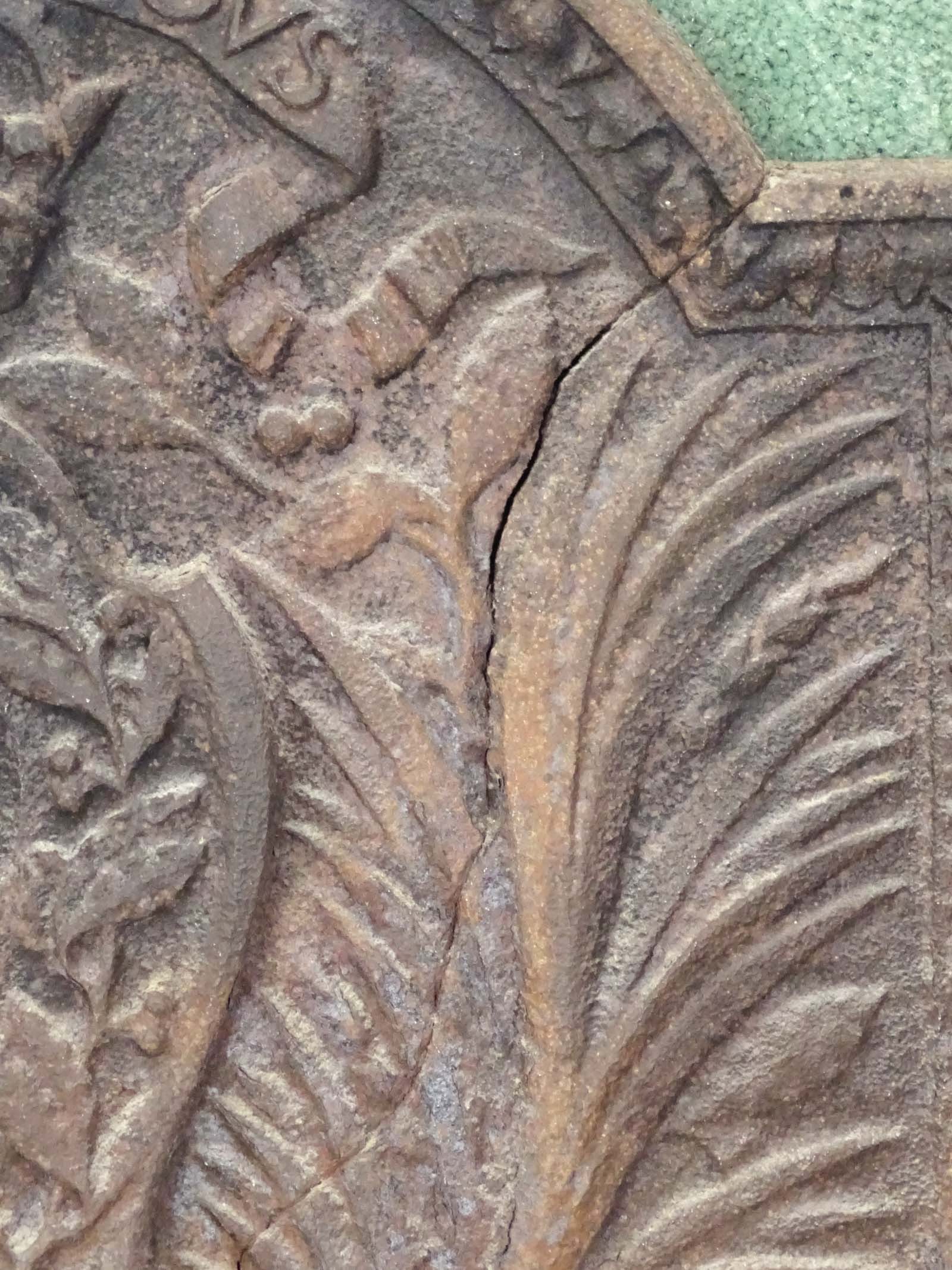 18th c. Cast Iron Fireback - 3