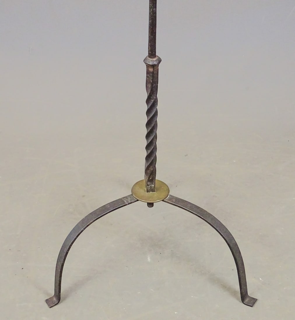 Floor Standard - 2