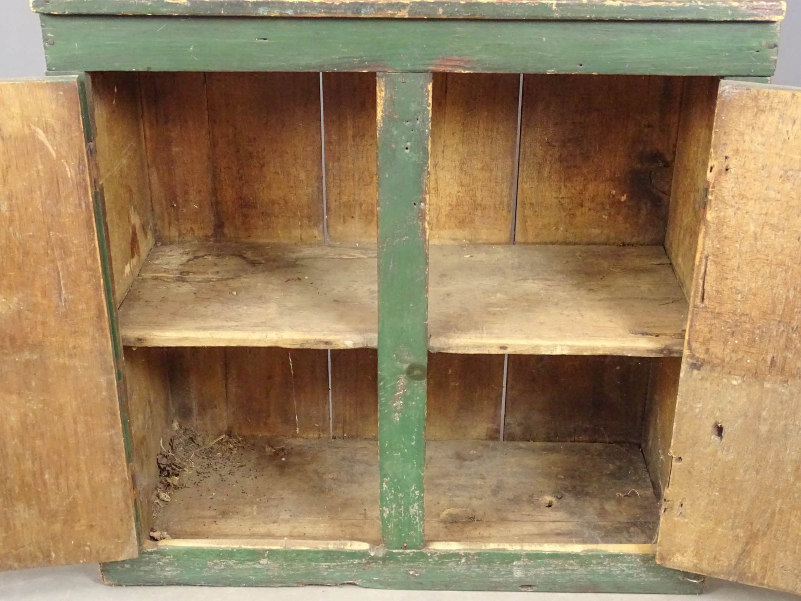 19th c. Stepback Cupboard - 3
