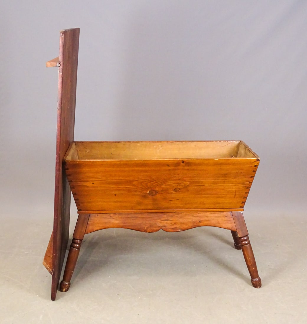 19th c. Dough Box Table - 3
