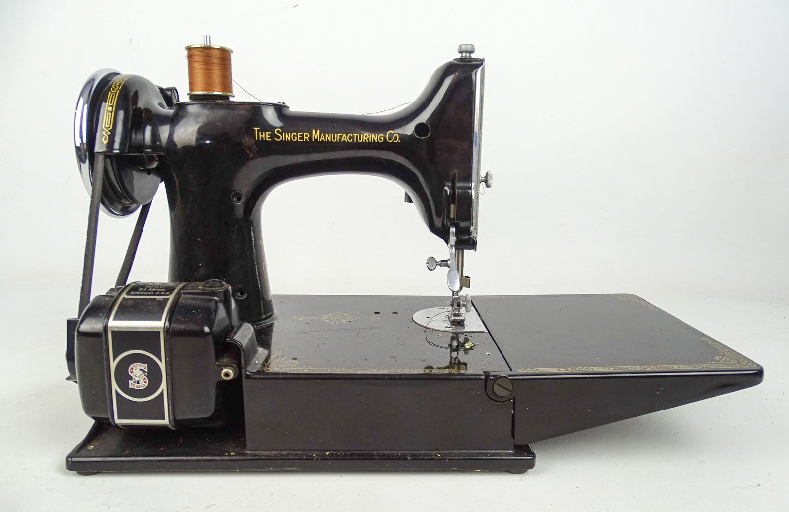 Singer Featherweight Sewing Machine - 5