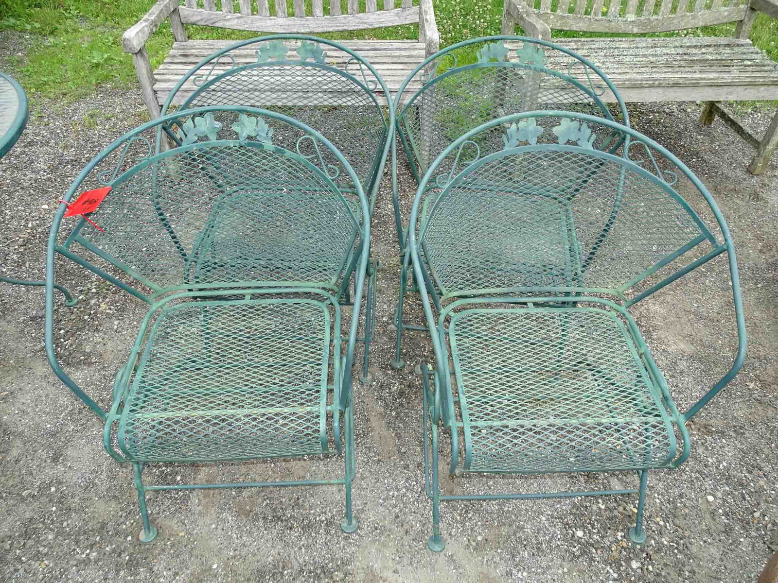 Patio Table and Chairs (1 of 3)