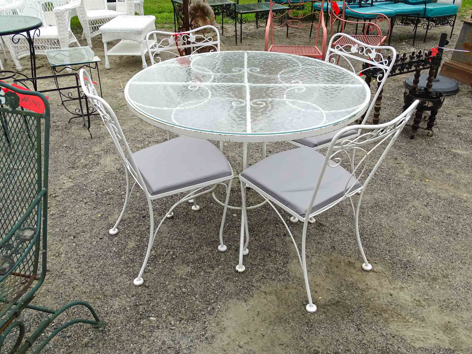 Patio Table and Chairs (1 of 5)