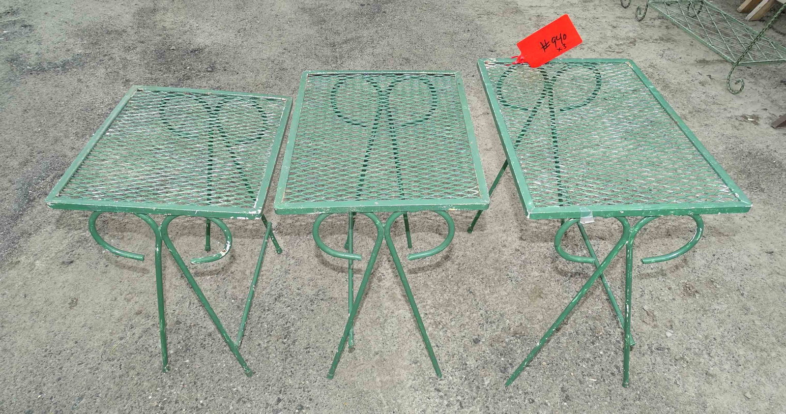 Set of Nesting Tables (1 of 3)