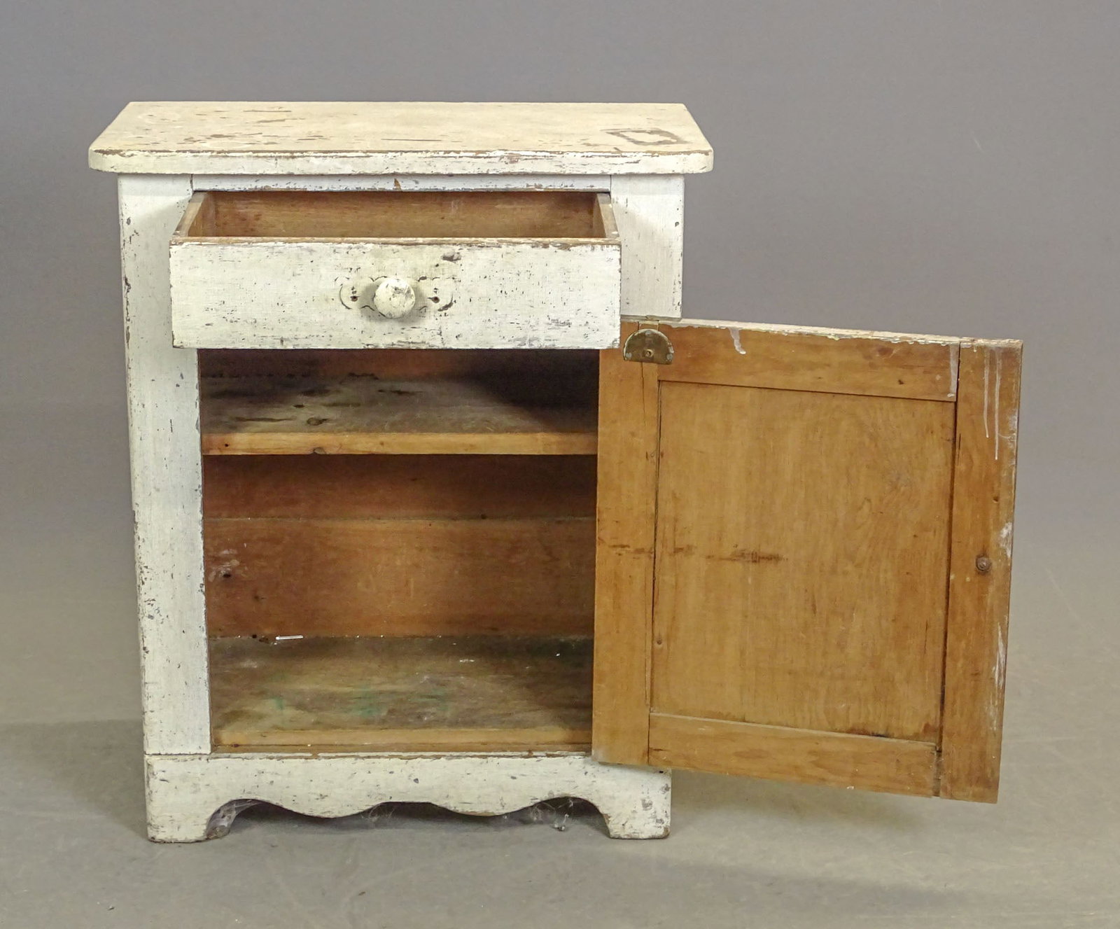 19th c. Washstand - 4