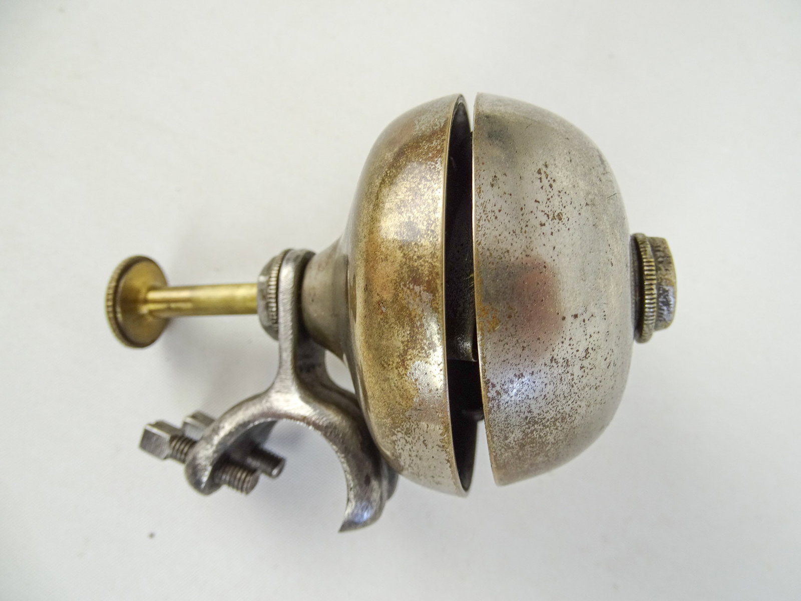 Stormounds Patent Bell: Lot 26 Stormounds Patent bell for highwheel or tricycle 1886-87 heavy brass - claw foot mount works. Good condition. Glenn Eames Collection Burlington Vermont.