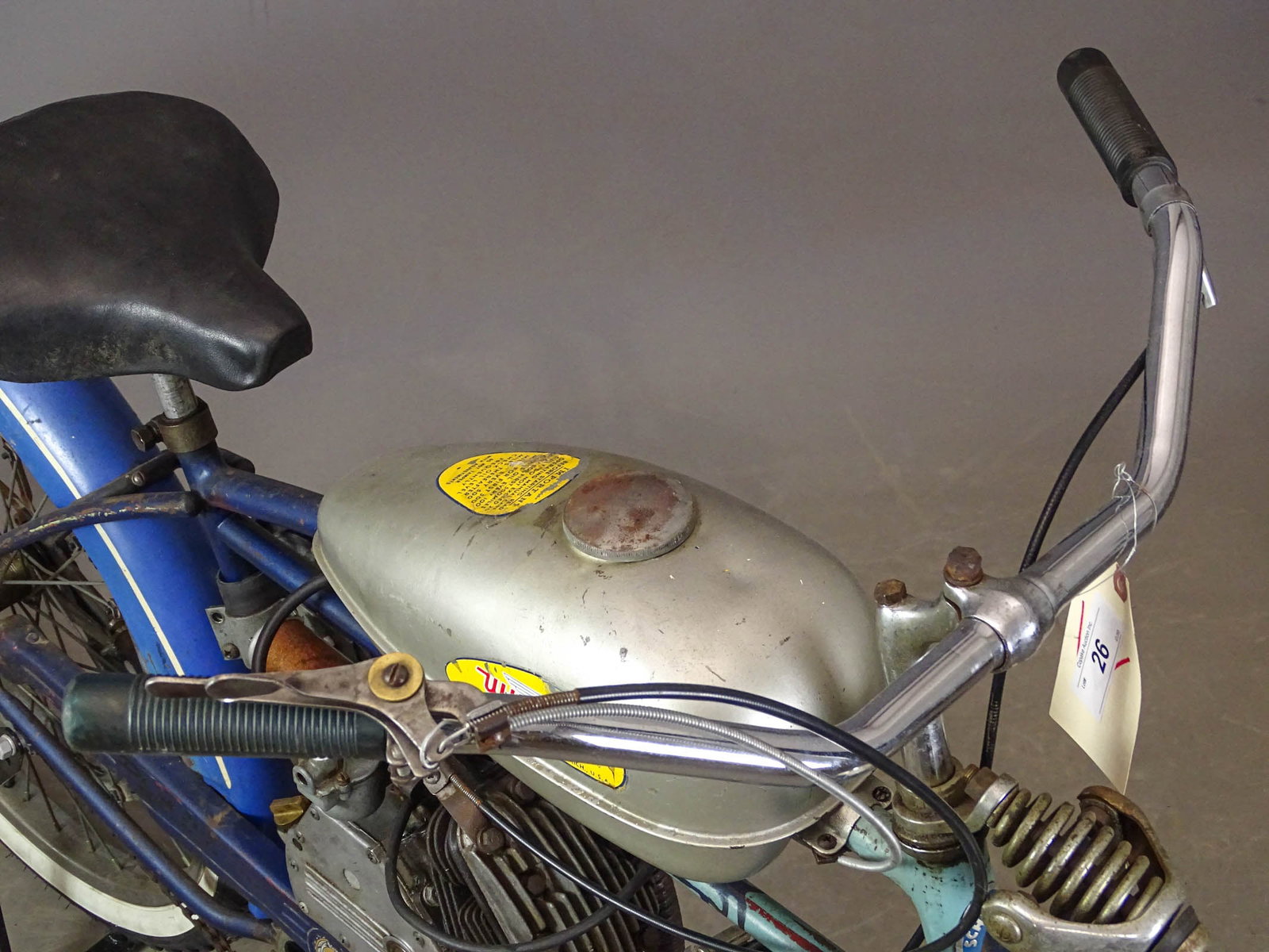 Schwinn Whizzer - 9