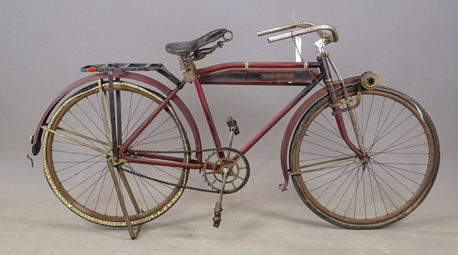 Trail Blazer Moto Bicycle: Trail Blazer Moto bicycle. Flat tank, rear rack, front noise maker. 18" frame. Barn find condition.