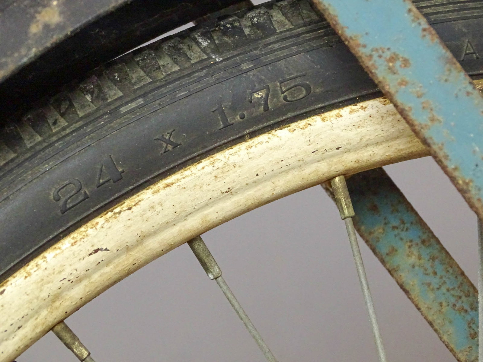 Unusual Geared Bicycle - 6