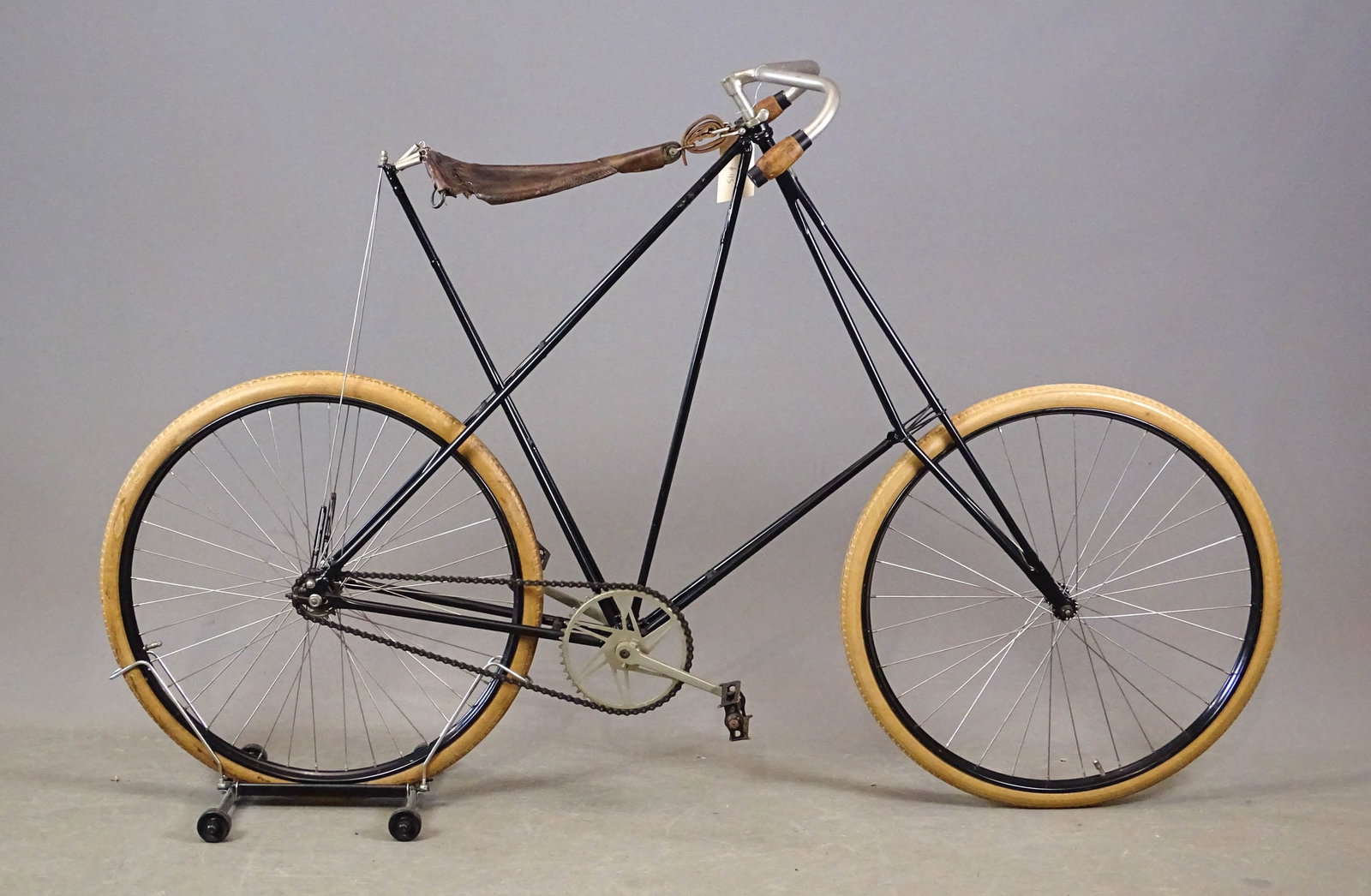 Rare Pedersen Safety Bicycle (1 of 9)