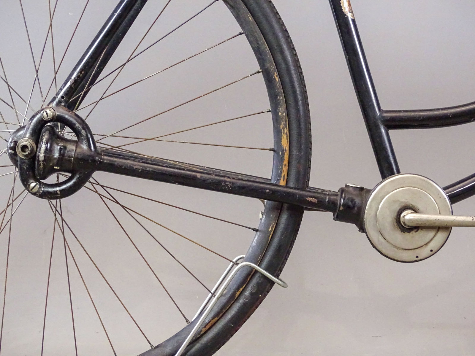 C. 1901 Columbia Model 75 Bicycle - 2