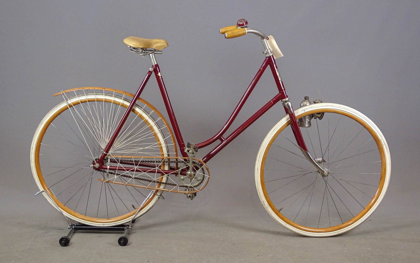 1895 Pacific Safety Bicycle: 1895 Ladies Pacific safety manufactured by the Pacific Bicycle Mfg Co., Los Angeles. 22" frame. Was the first bicycle mfr. on the west coast. Considered a very high end bicycle for the "new woman" of 