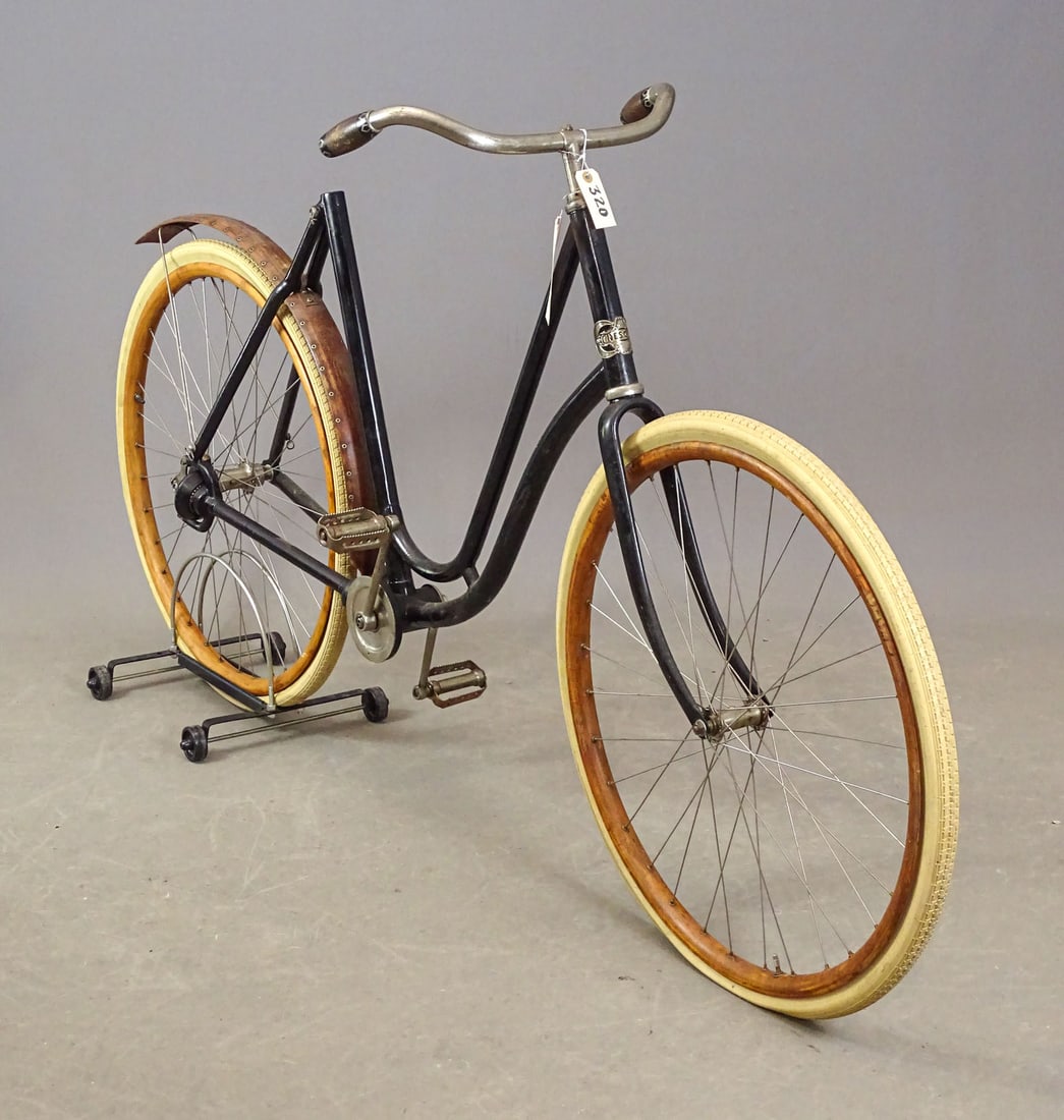Crescent Ladies Safety Bicycle - 5