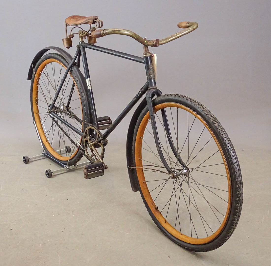 Rambler Model 172 Pneumatic Safety Bicycle - 5
