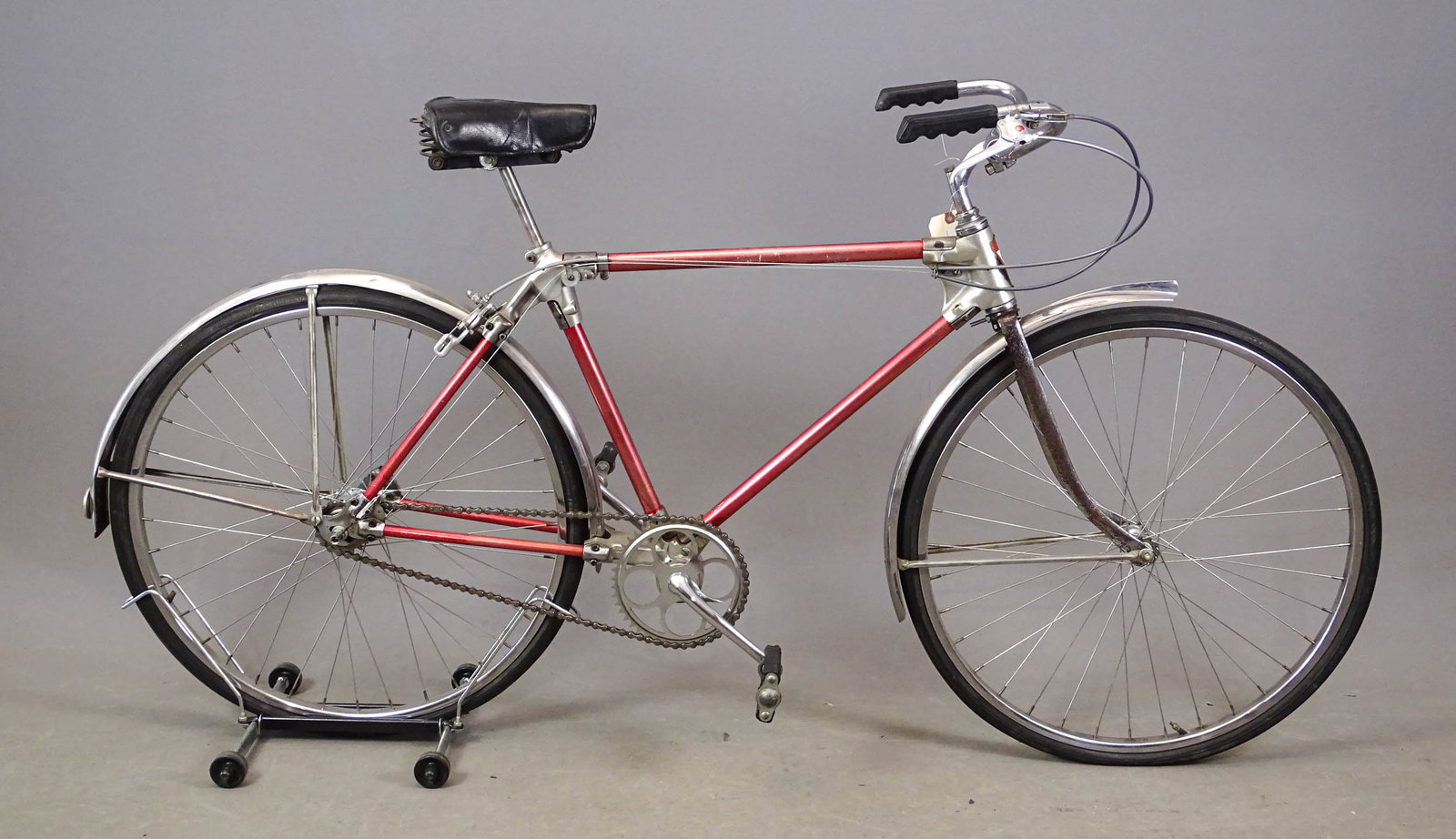 Rare Roadmaster Prototype Bicycle: Rare Roadmaster 1956 Prototype bicycle. Mechanical lugged aluminum. Reported to be the only one known. Never offered by Copake Auction. 19" frame. Mark Mattei Collection.
