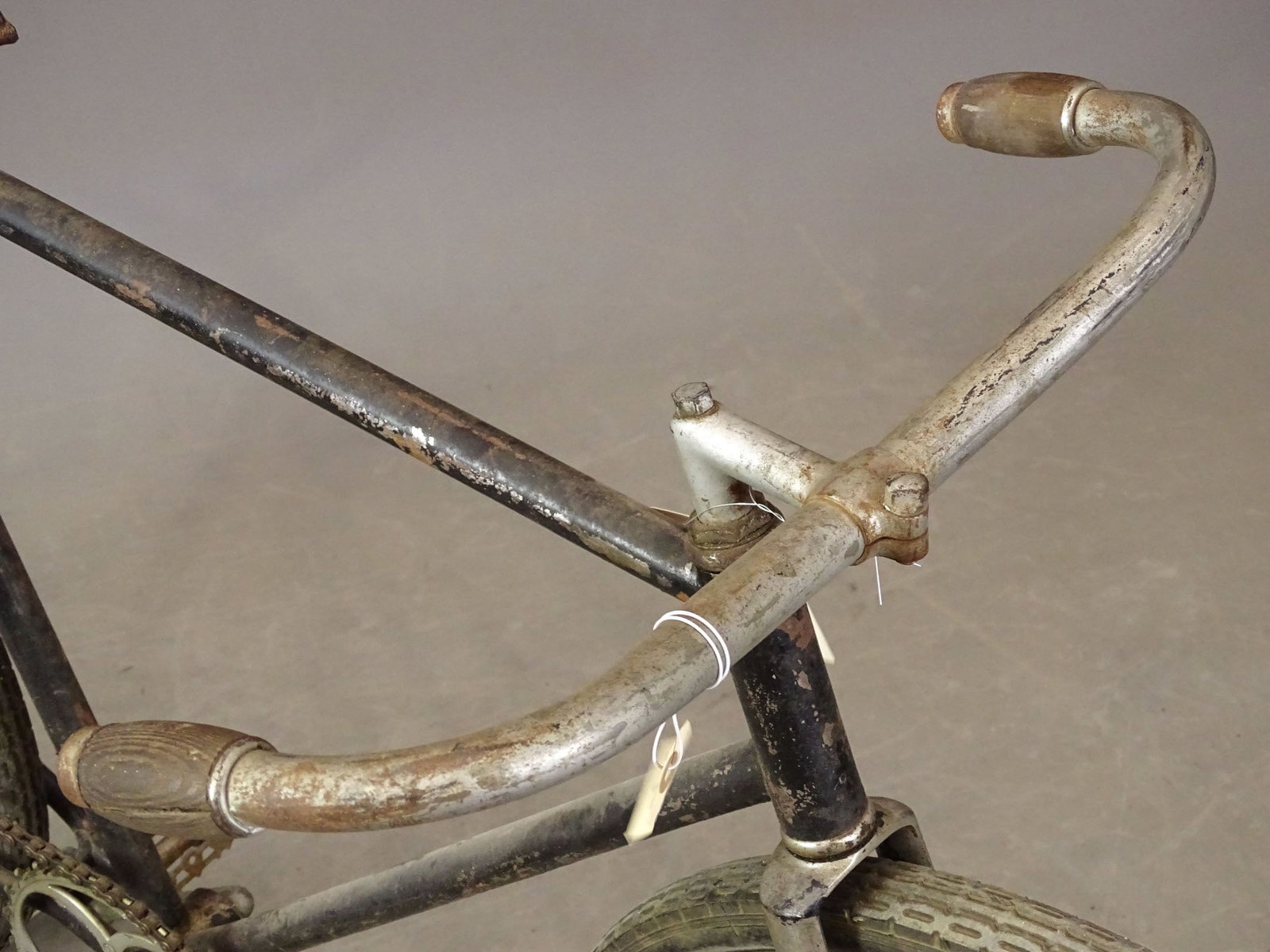 Pneumatic Safety Bicycle - 6