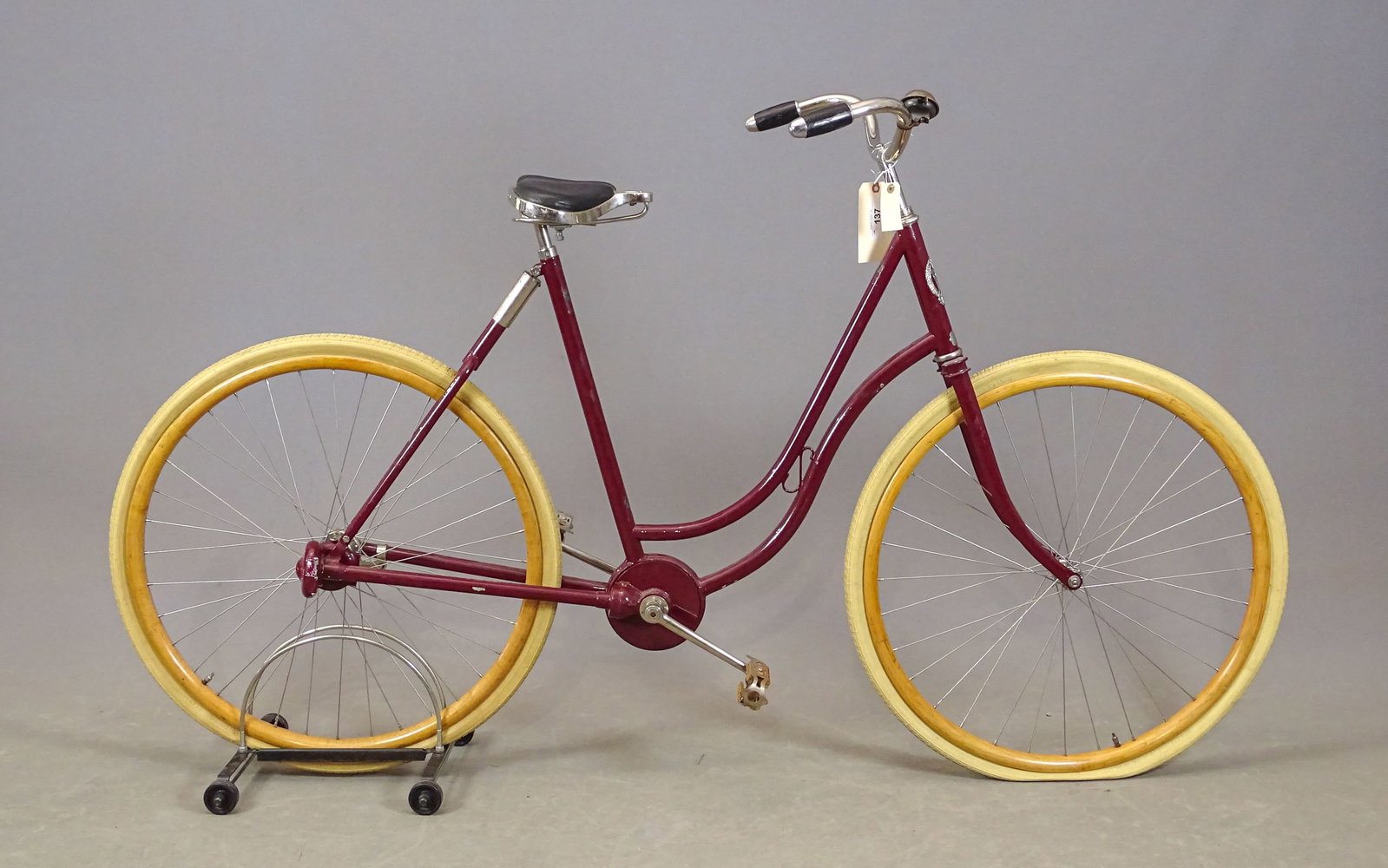 Pierce Pneumatic Safety Bicycle: Pierce pneumatic safety bicycle with chainless shaft drive, fully restored by David Brown in Canada, but there is still a problem in the drive mechanism that needs to be fixed. This bicycle comes with
