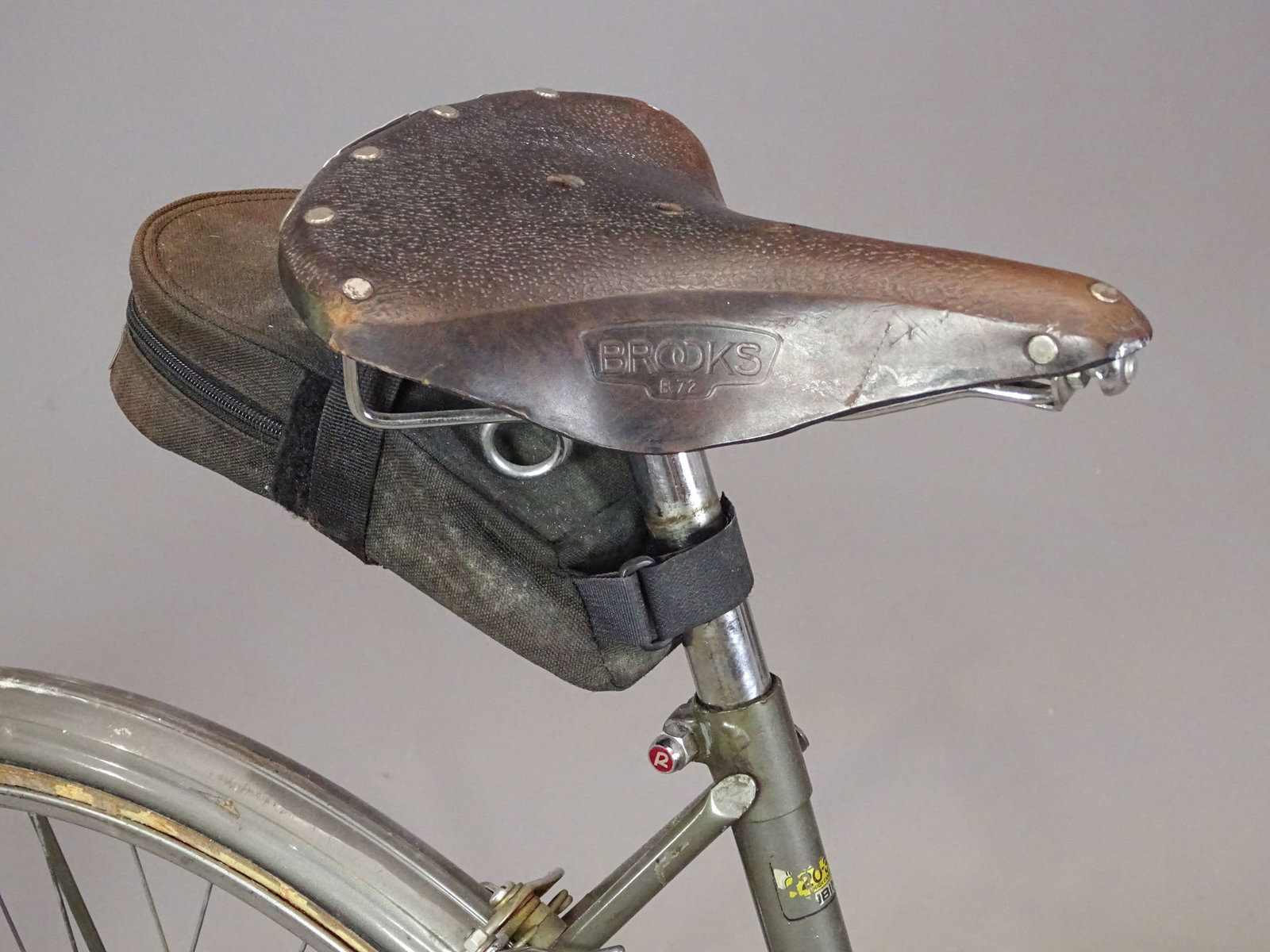 Raleigh Mixte Frame Bicycle - 6