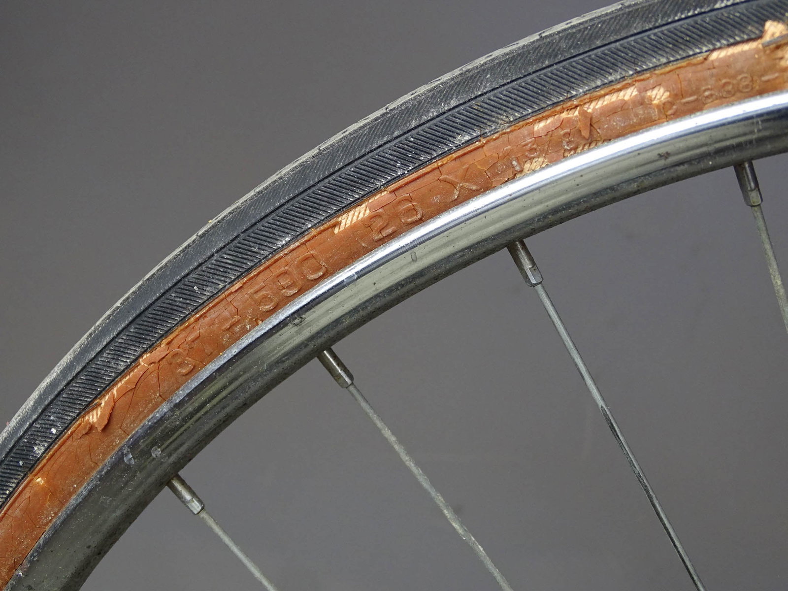 Raleigh Mixte Frame Bicycle - 9