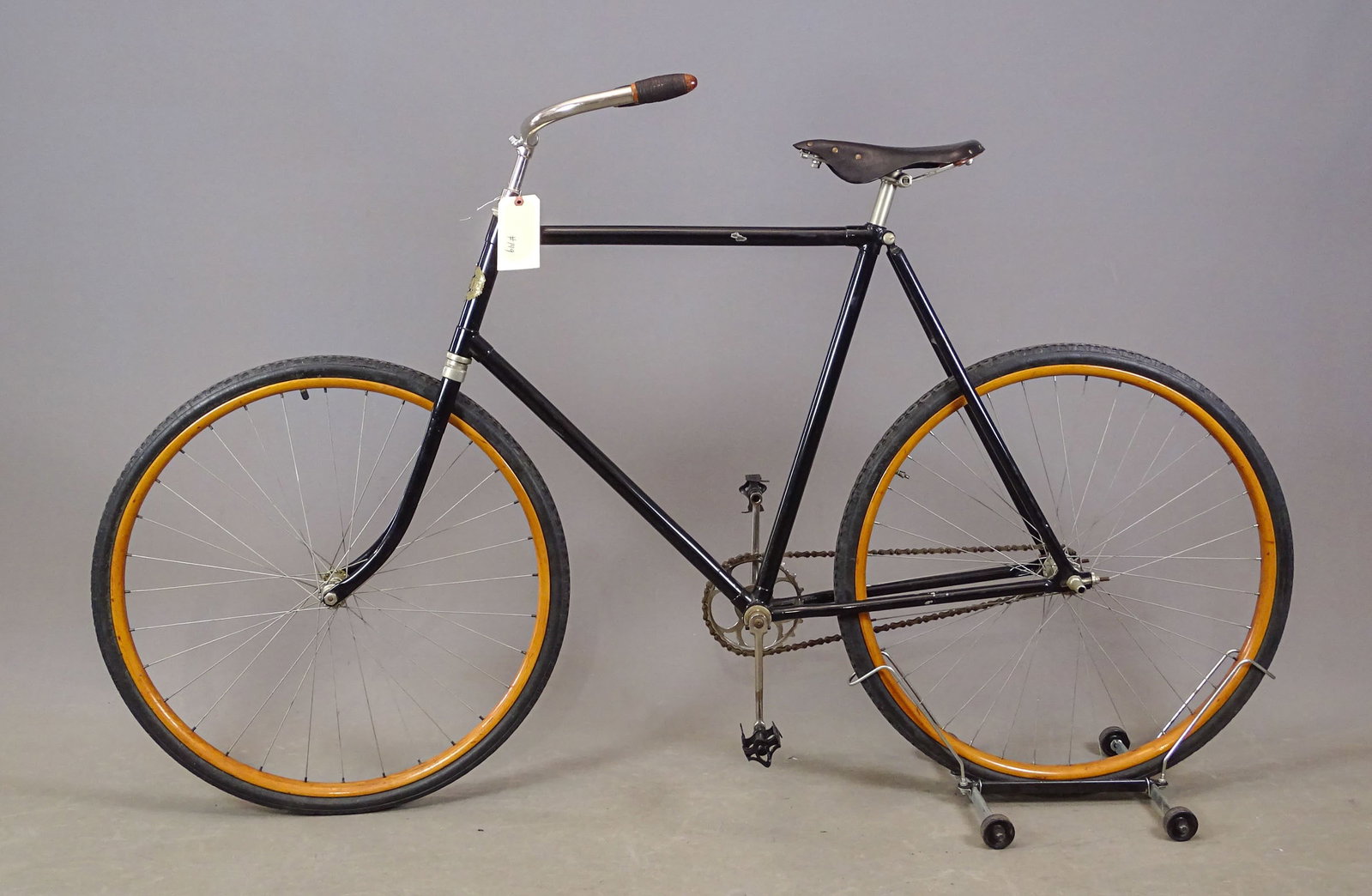 Welcome Pneumatic Safety Bicycle - 10