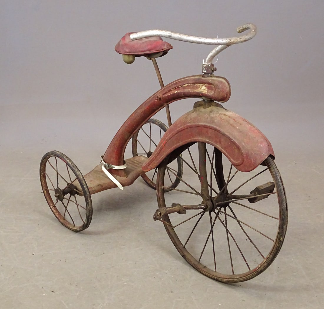 SkySkipper Tricycle: Early Skyskipper tricycle. Barn find condition. Mark Mattei Collection.