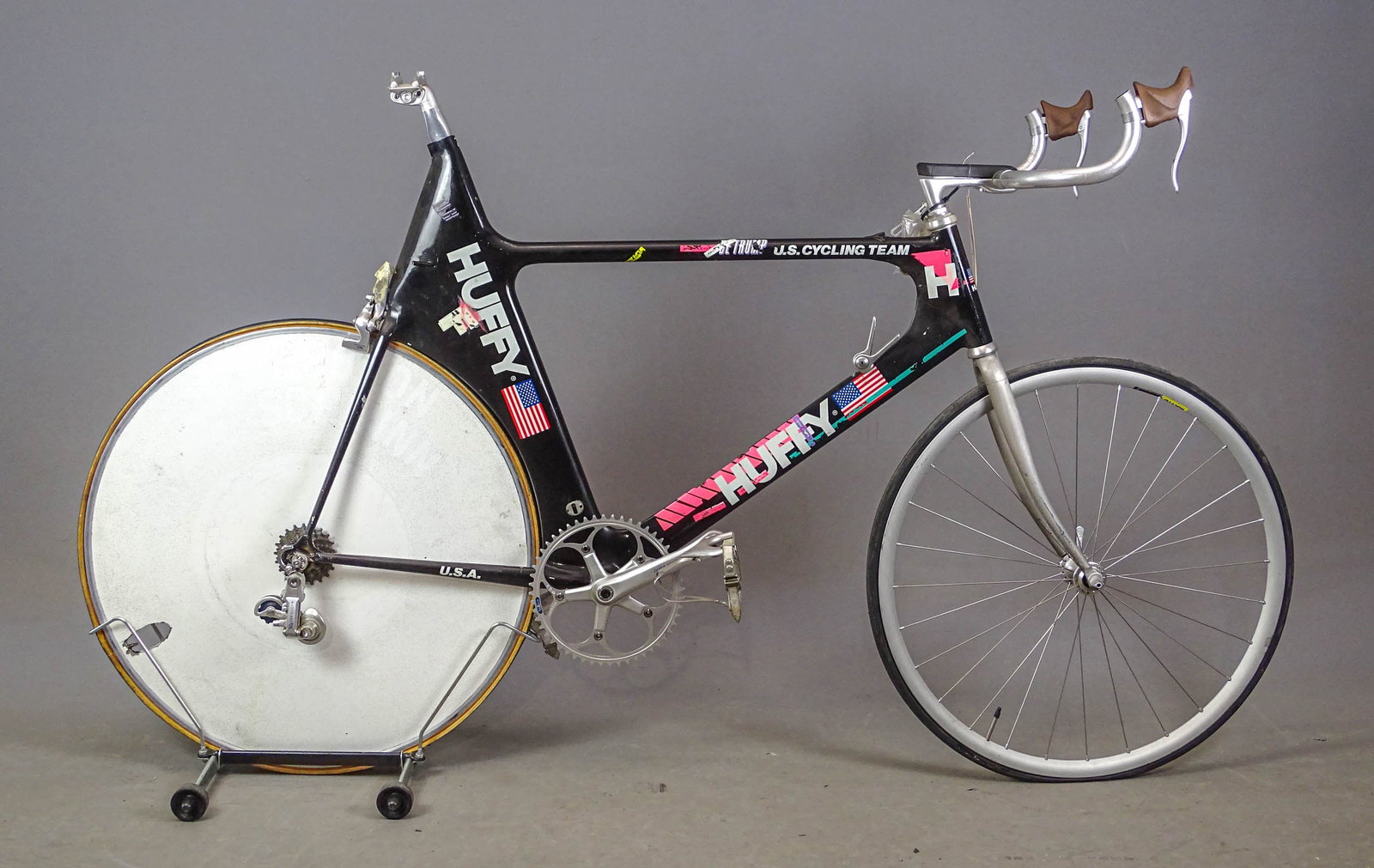 Huffy Time Trial Bicycle: Huffy Time Trial Team racing bicycle. 26" frame. Fair condition. No saddle. Mark Mattei Collection.