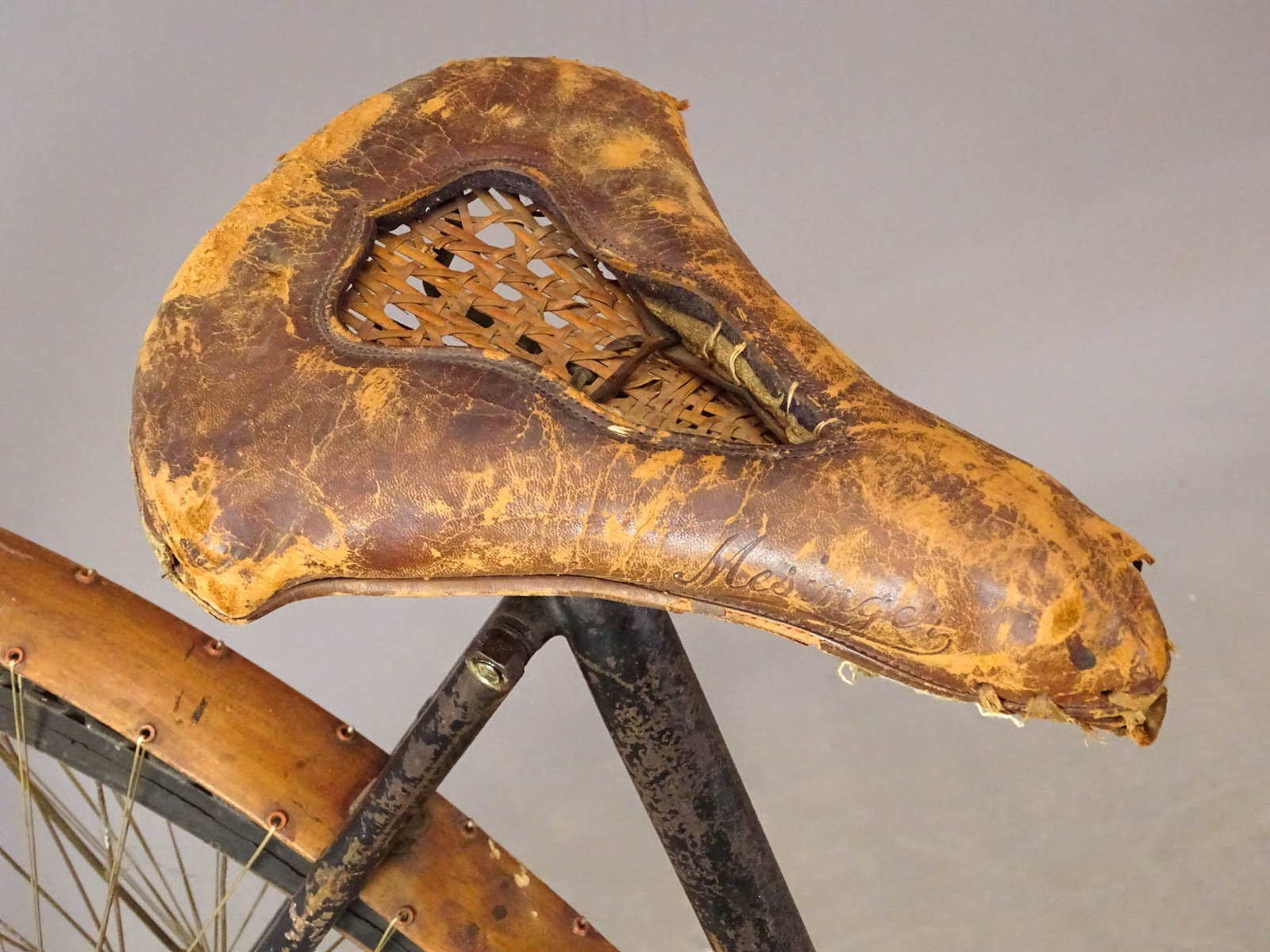 Columbia Model 16 Bicycle - 9
