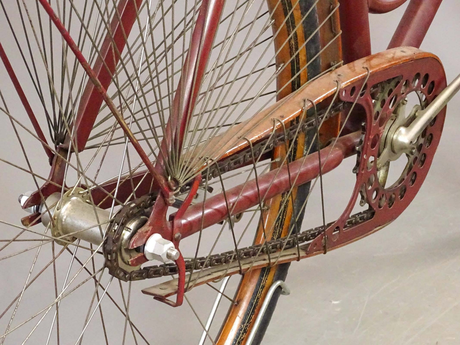 Crescent Pneumatic Safety Bicycle - 3