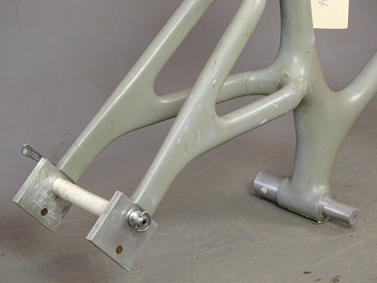 Kestral Mold Form Frame - 2