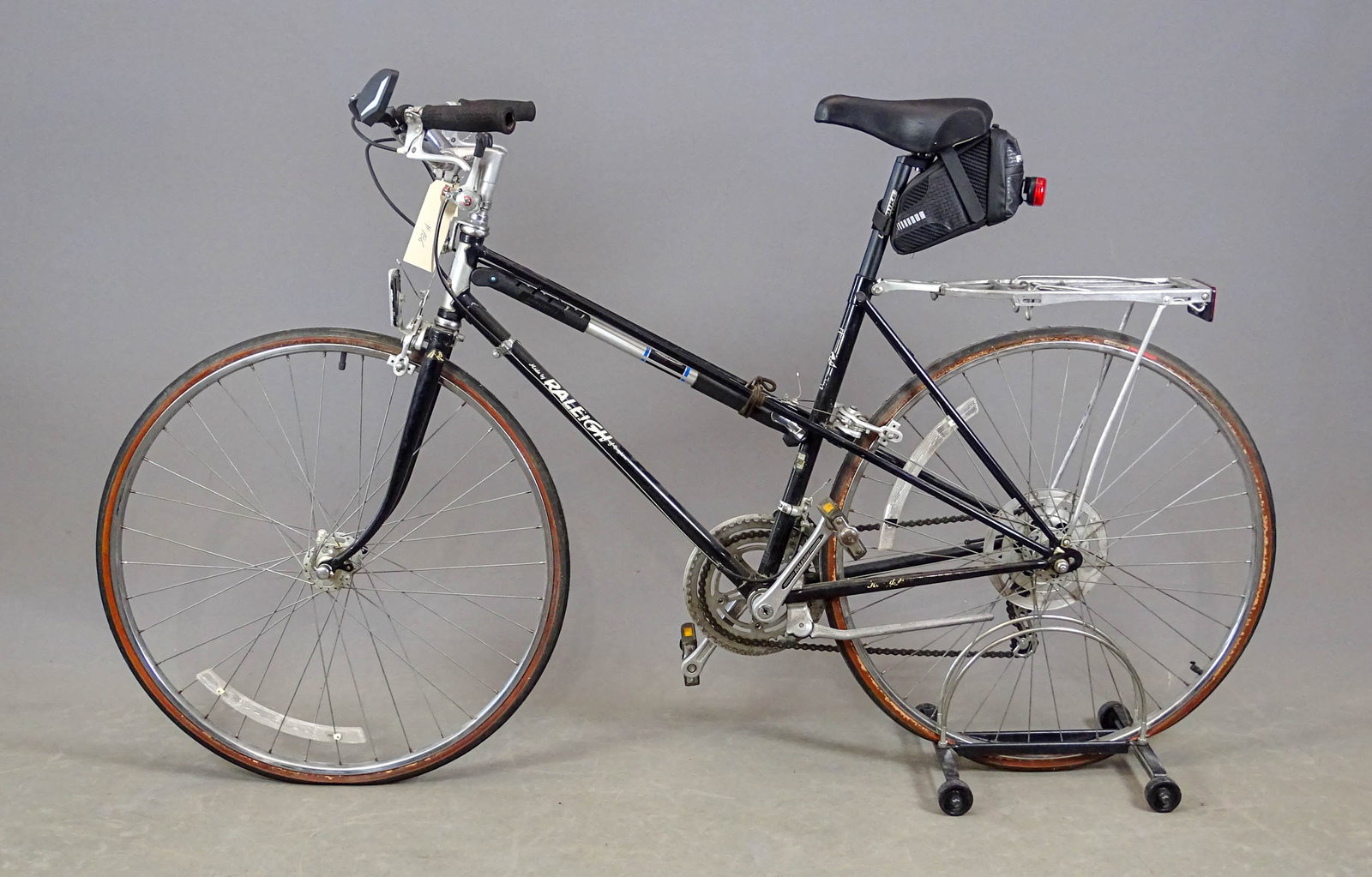 Raleigh Mixte Bicycle - 9