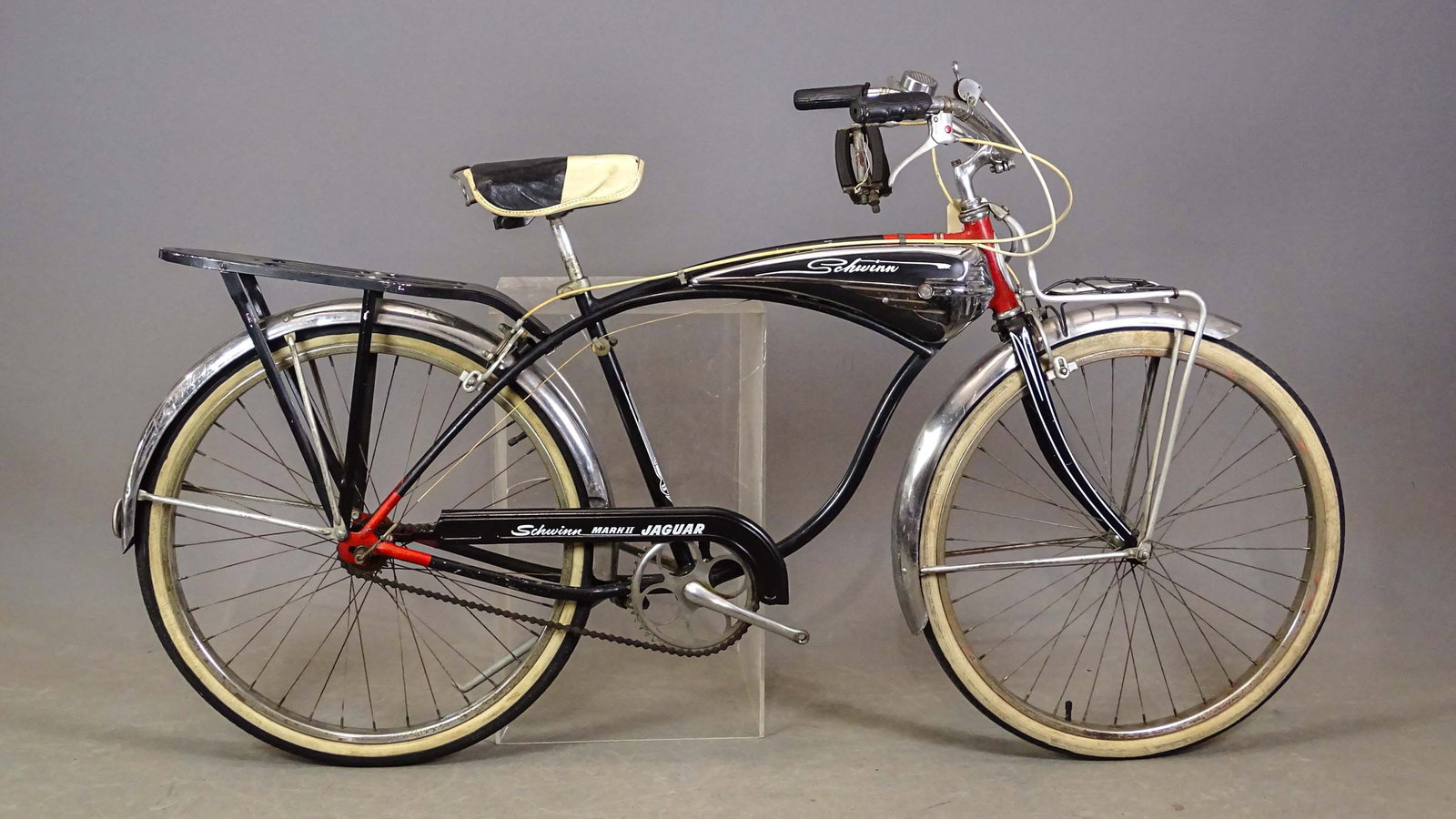 1957 Schwinn Jaguar MKII Bicycle: 1957 Schwinn Jaguar MKII balloon tire bicycle. SN#7E76901. Good condition.