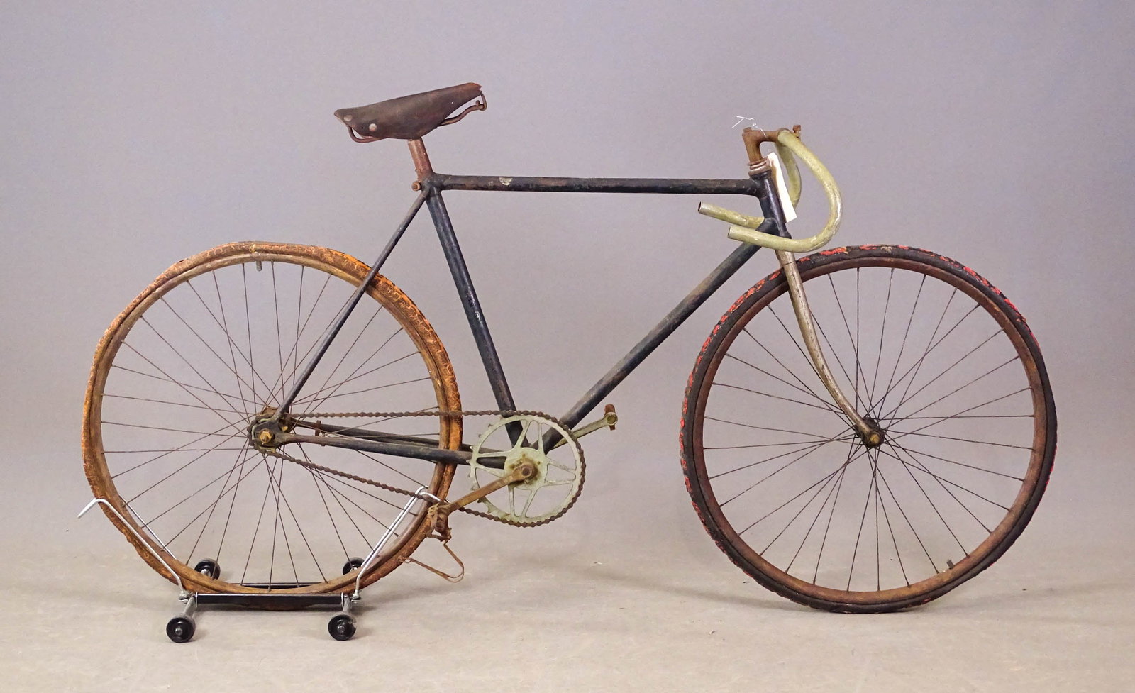 Pneumatic Safety Bicycle: Early Pneumatic Safety bicycle. 22" frame. Barn find condition.
