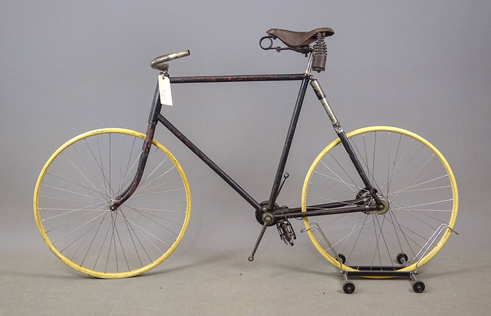 Chainless Pneumatic Safety Bicycle - 9