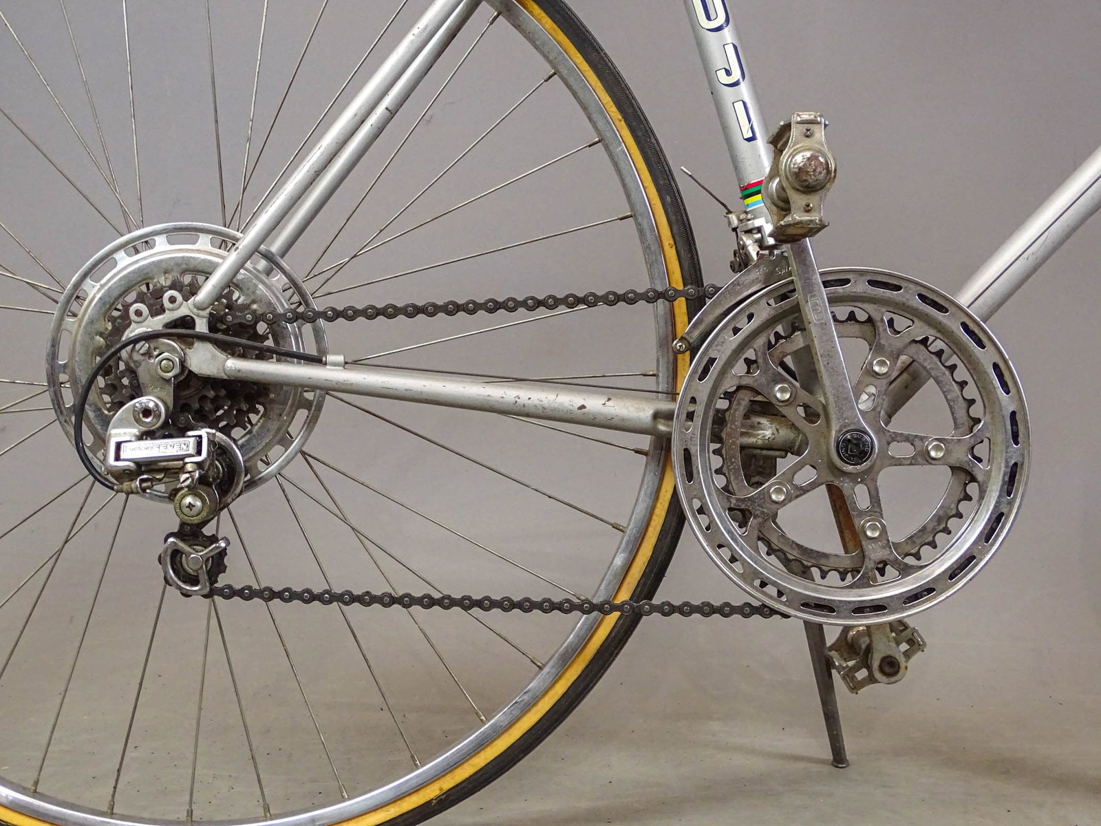 Fuji Monterey Bicycle - 2