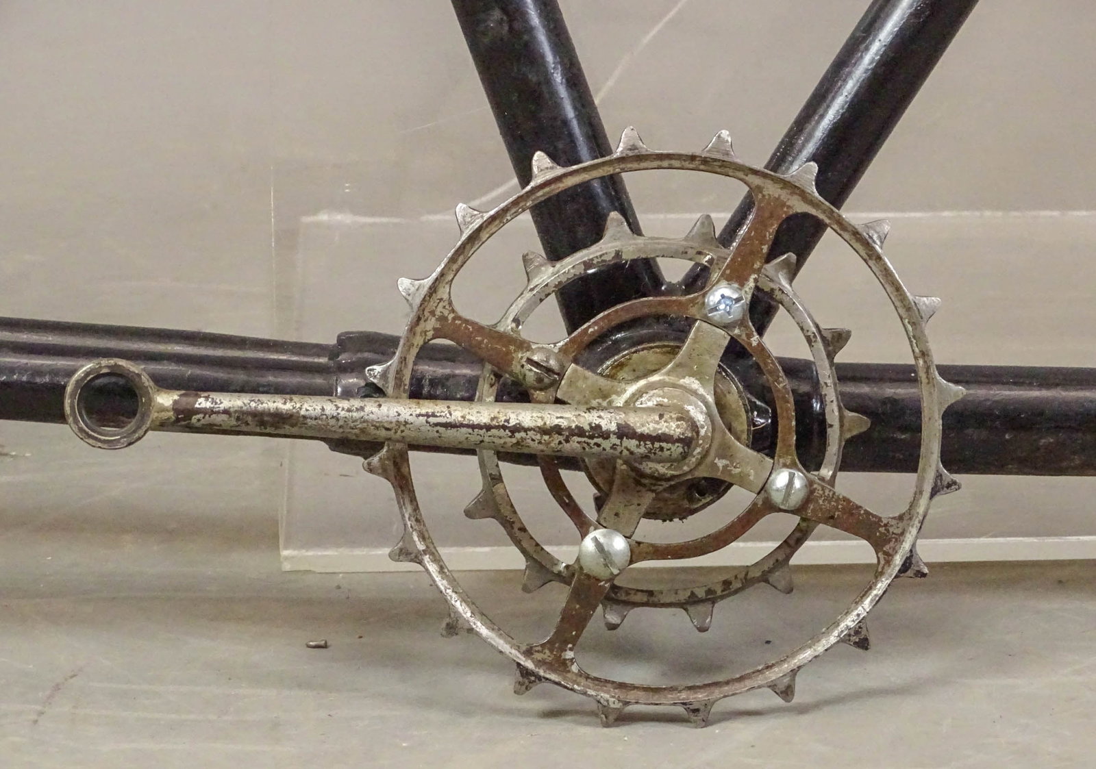 Pneumatic Safety Tandem Frame - 2