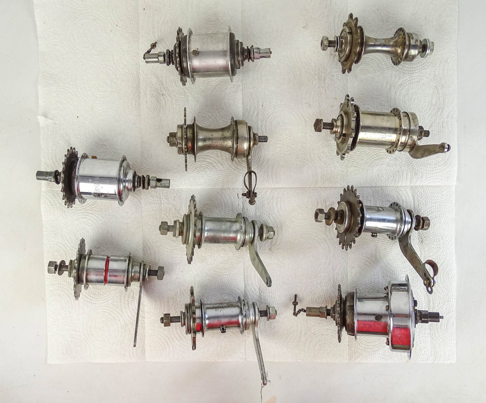 Lot (10) Bicycle Hubs (1 of 6)
