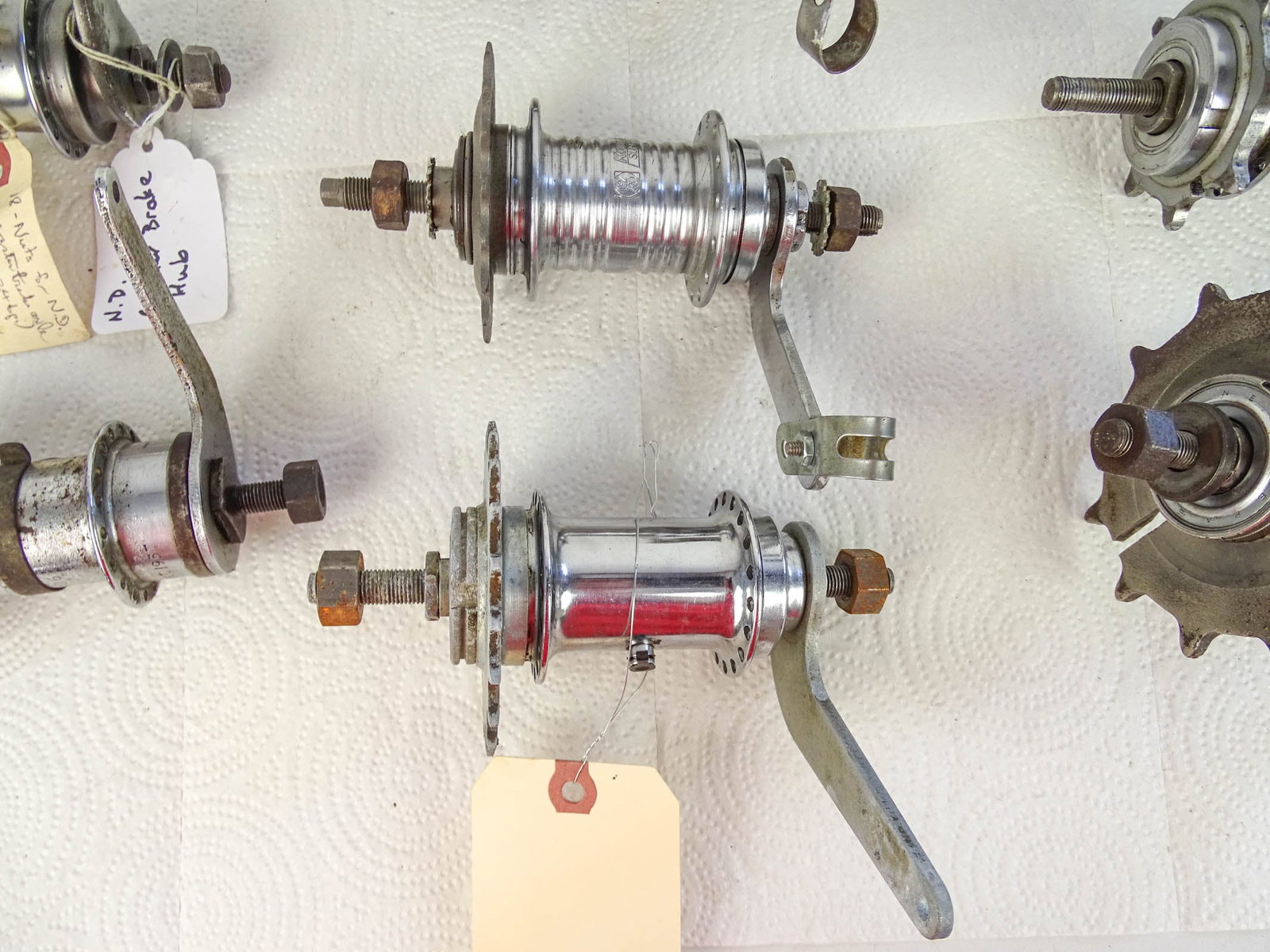 Lot (10) Bicycle Hubs - 6