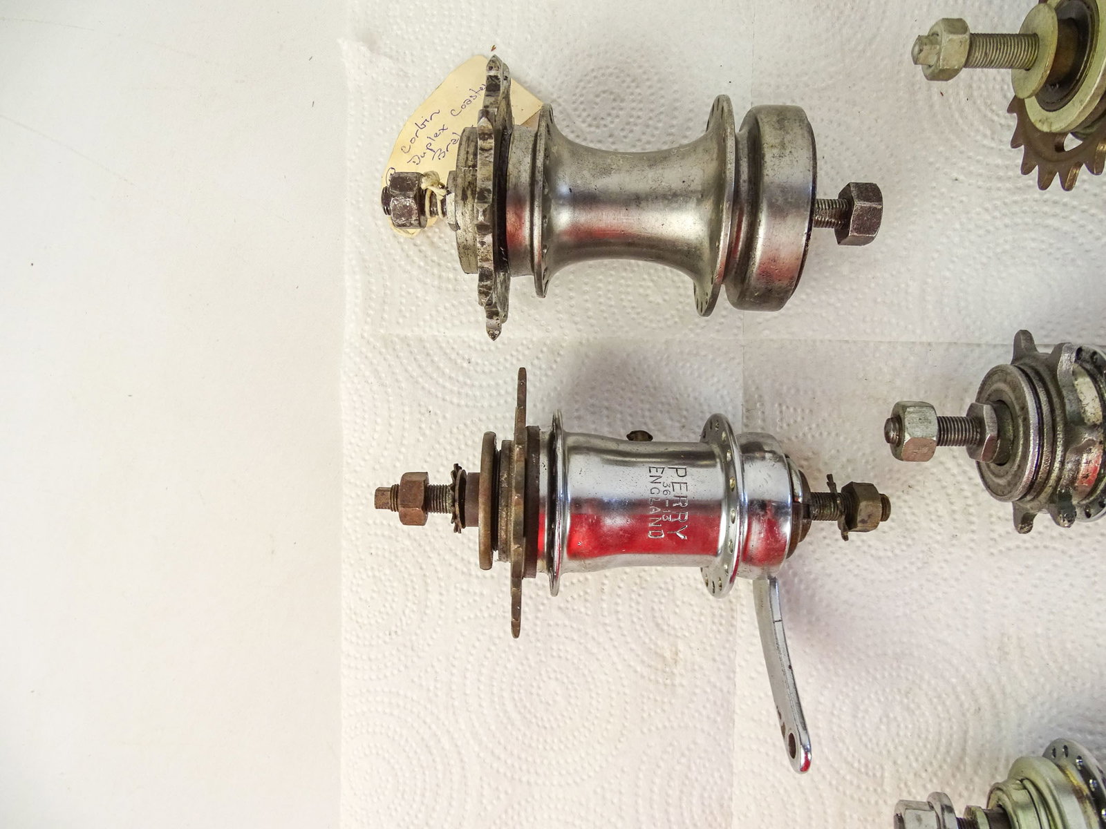 Lot (10) Bicycle Hubs - 2
