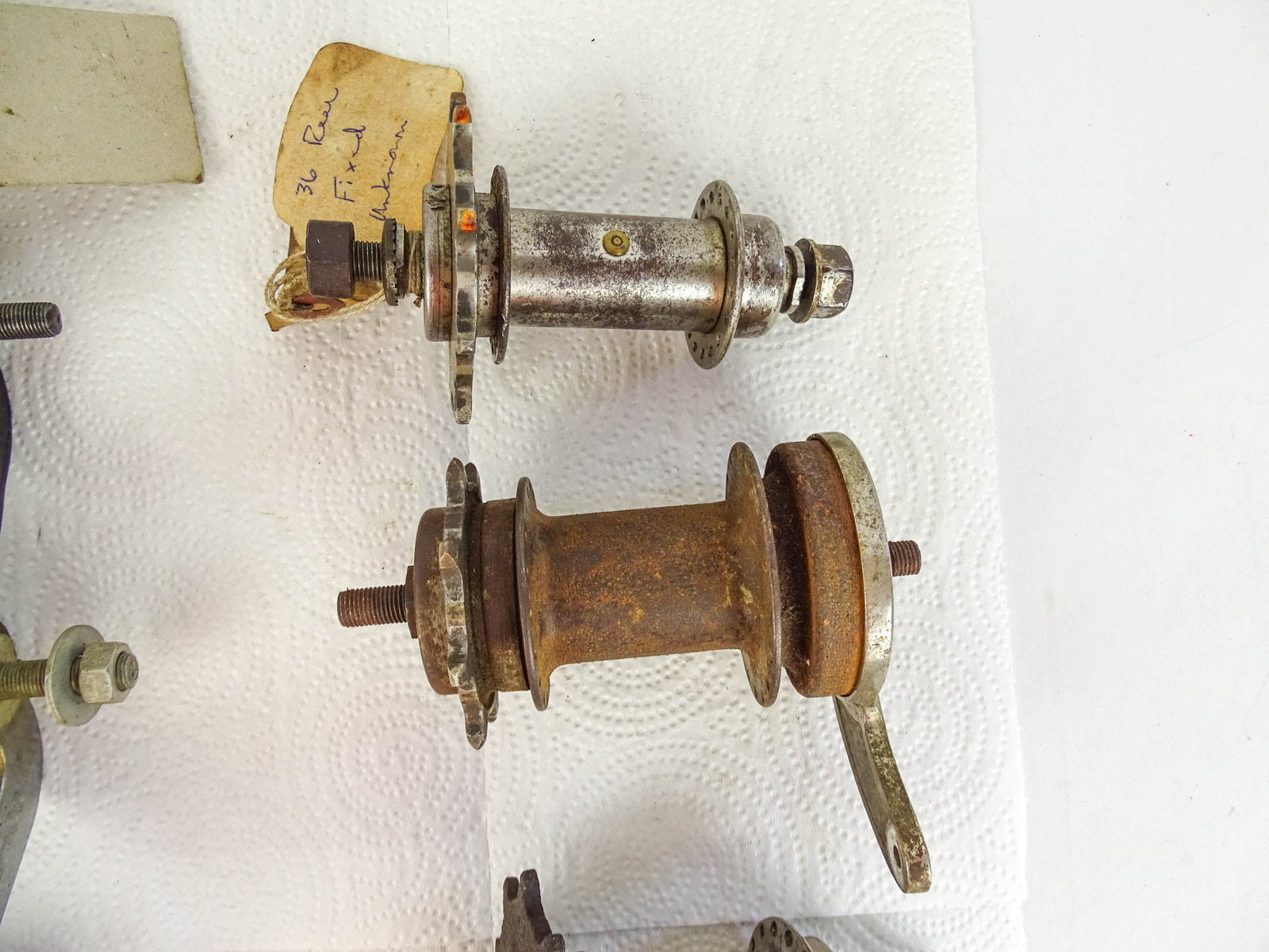 Lot (10) Bicycle Hubs - 4