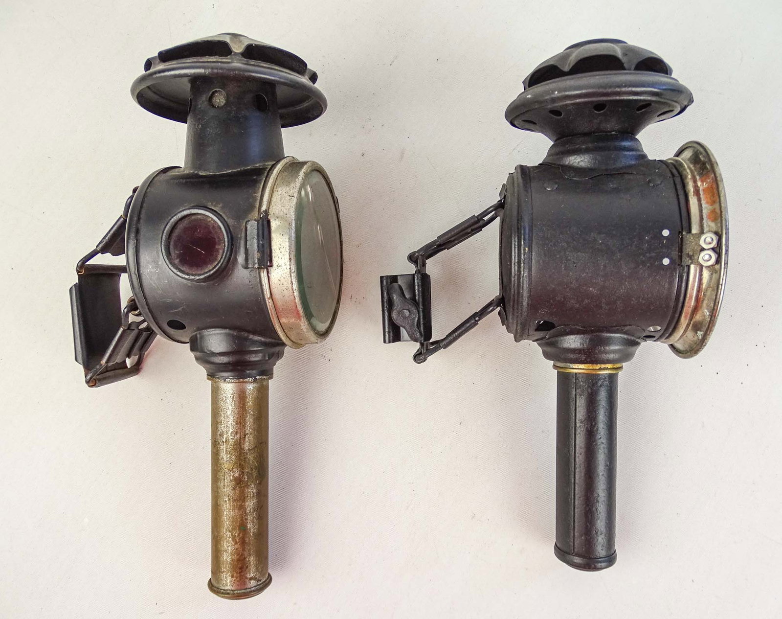 Pair Lanterns (1 of 5)