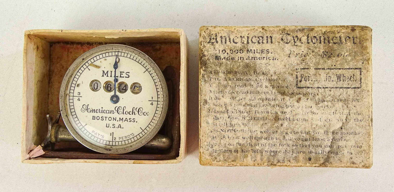 American Clock Cyclometer: American Clock Co. Cyclometer (28"). Original box. Good condition. Unsure if working.