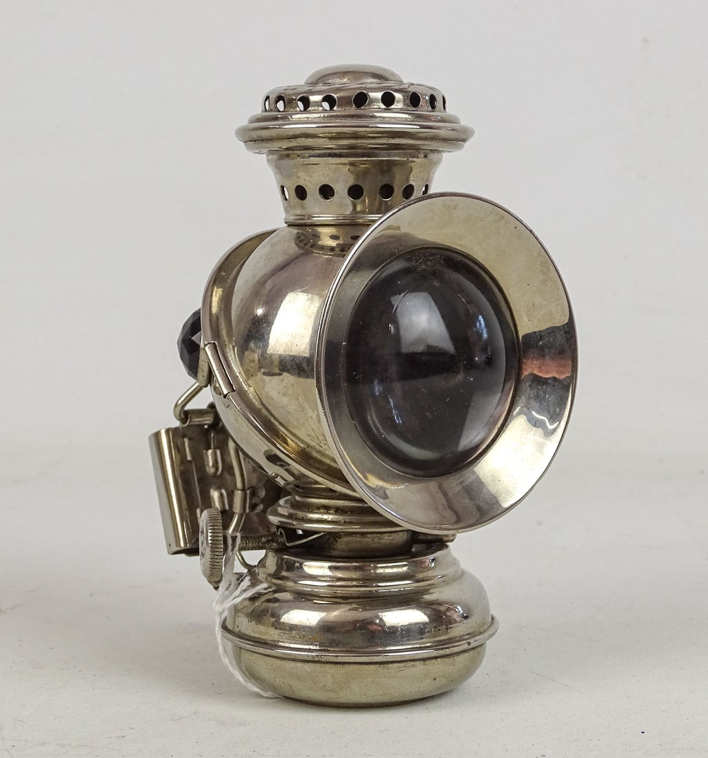Queen Bicycle Lamp (1 of 5)